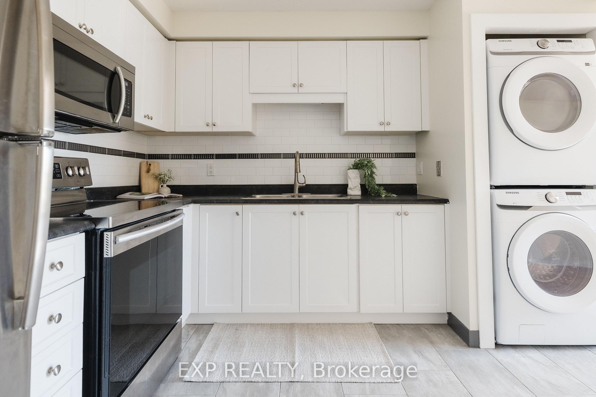 Photo 4 of Unit 10, 325 Northlake Drive, Waterloo, North Lakeshore — HOMEH