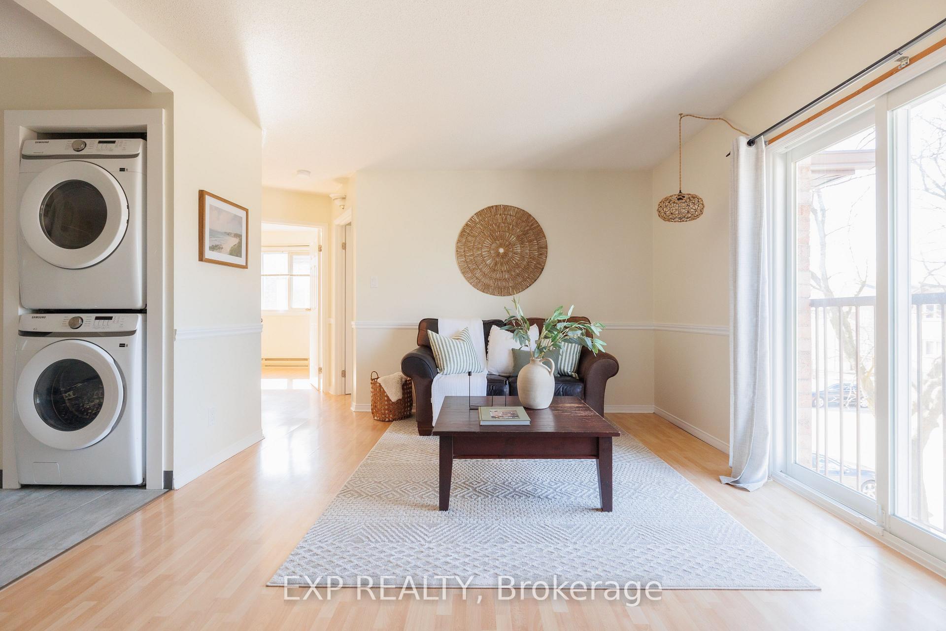 Photo 5 of Unit 10, 325 Northlake Drive, Waterloo, North Lakeshore — HOMEH