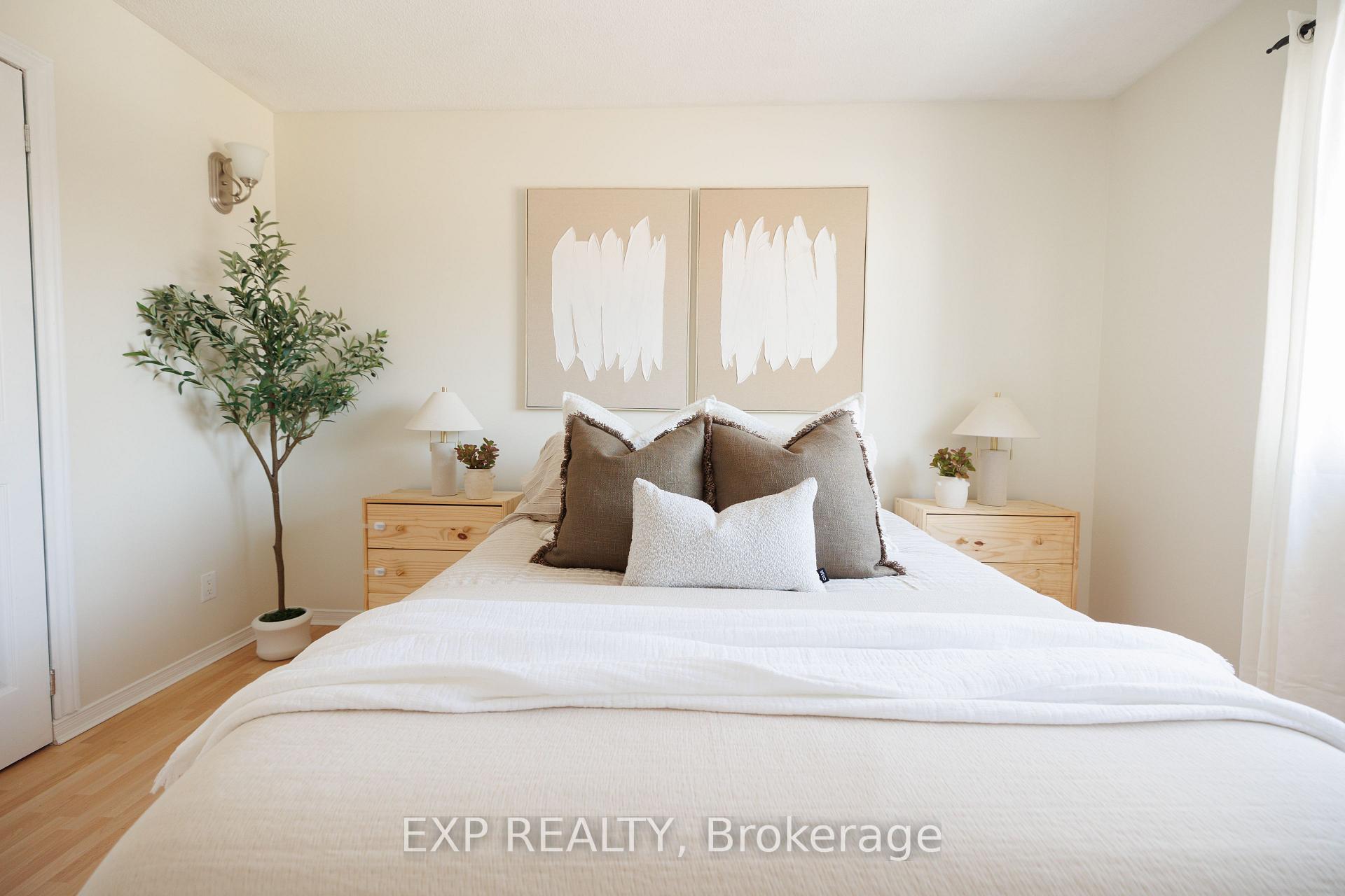 Photo 12 of Unit 10, 325 Northlake Drive, Waterloo, North Lakeshore — HOMEH