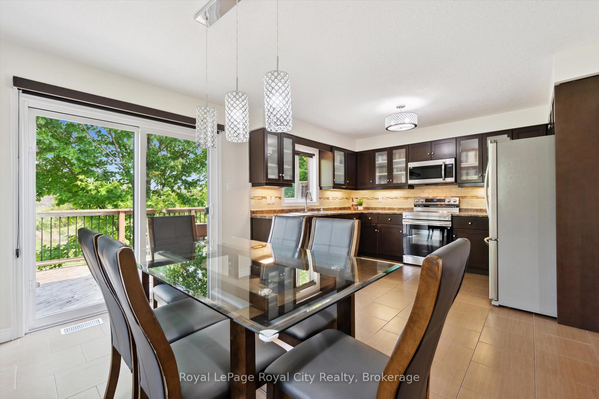 Photo 21 of Unit 17, 355 Macalister Boulevard, Guelph, Kortright East — HOMEH