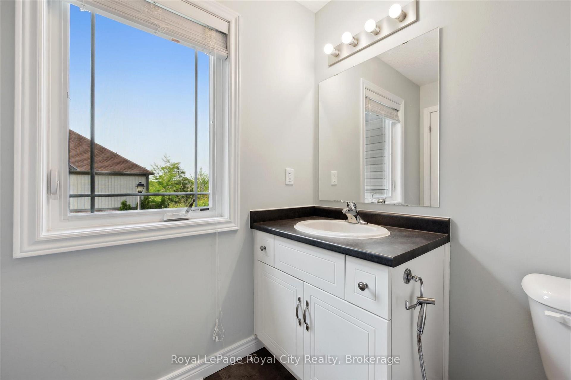 Photo 26 of Unit 17, 355 Macalister Boulevard, Guelph, Kortright East — HOMEH
