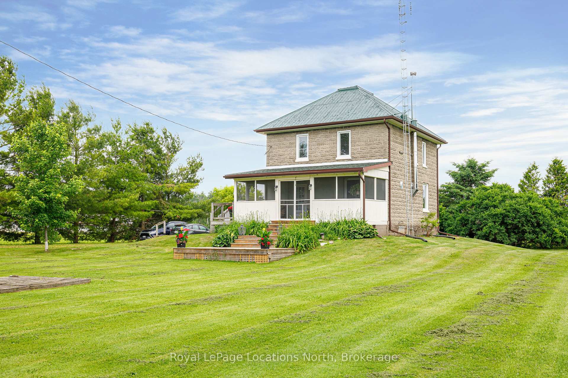 Front of 5576 Concession Rd 6 Sunnidale