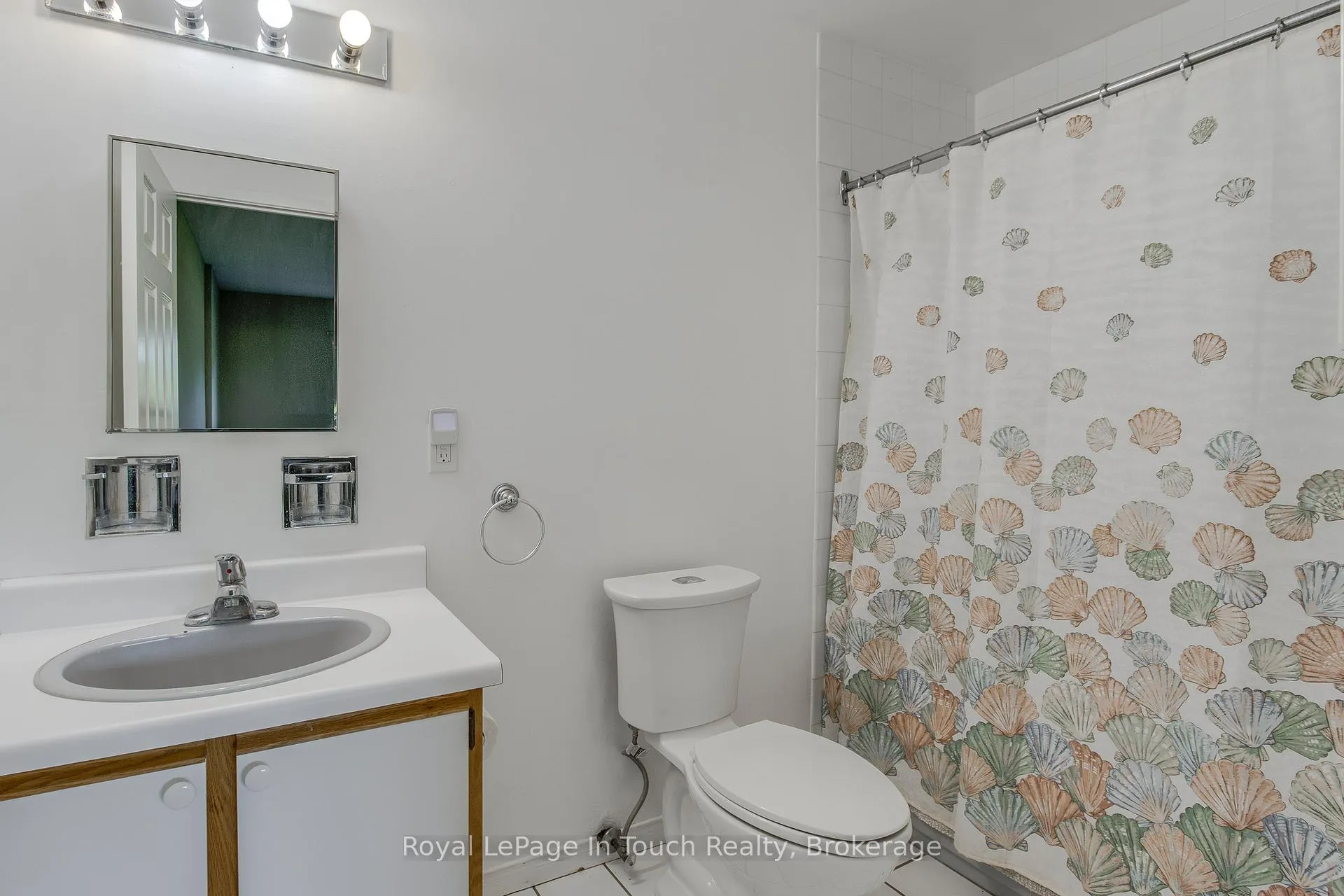 Photo 17 of Unit 32, 696 King Street, Midland — HOMEH