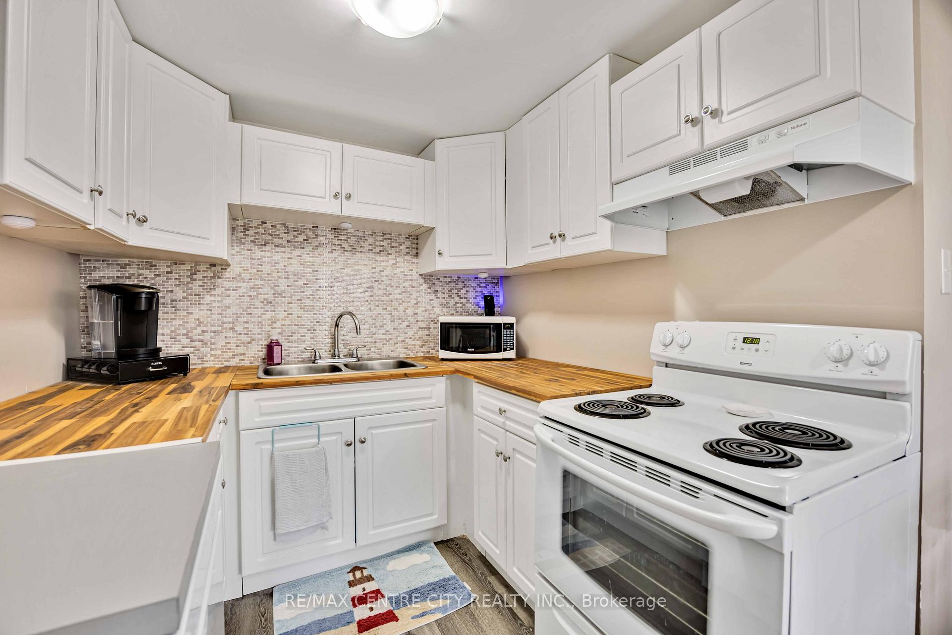 Photo 31 of Unit 81, 348 Cameron Street, St. Clair — HOMEH