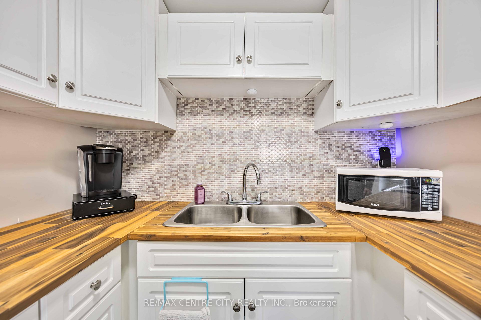 Photo 33 of Unit 81, 348 Cameron Street, St. Clair — HOMEH