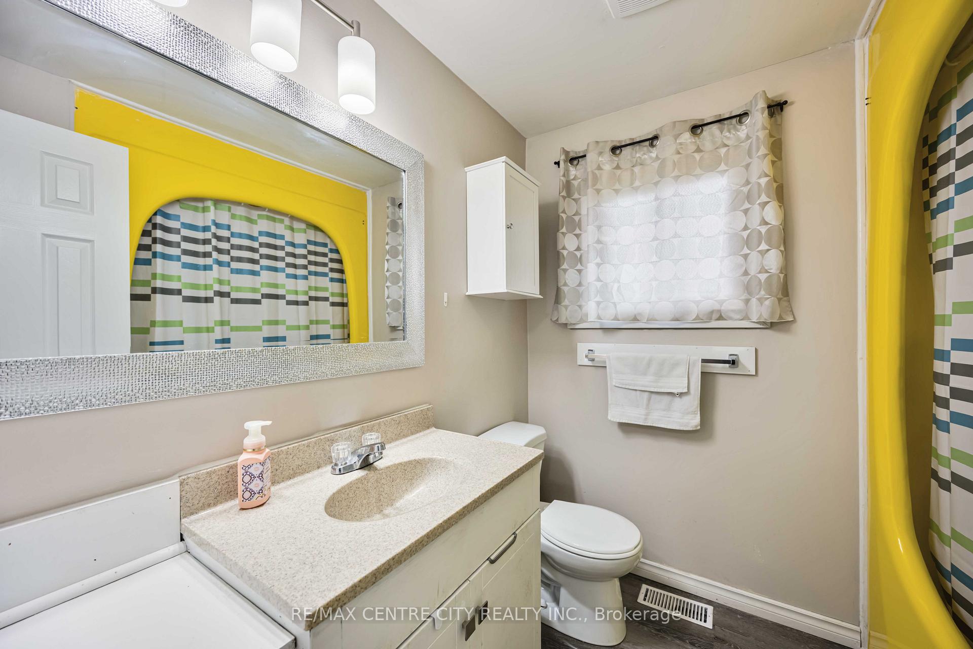 Photo 39 of Unit 81, 348 Cameron Street, St. Clair — HOMEH