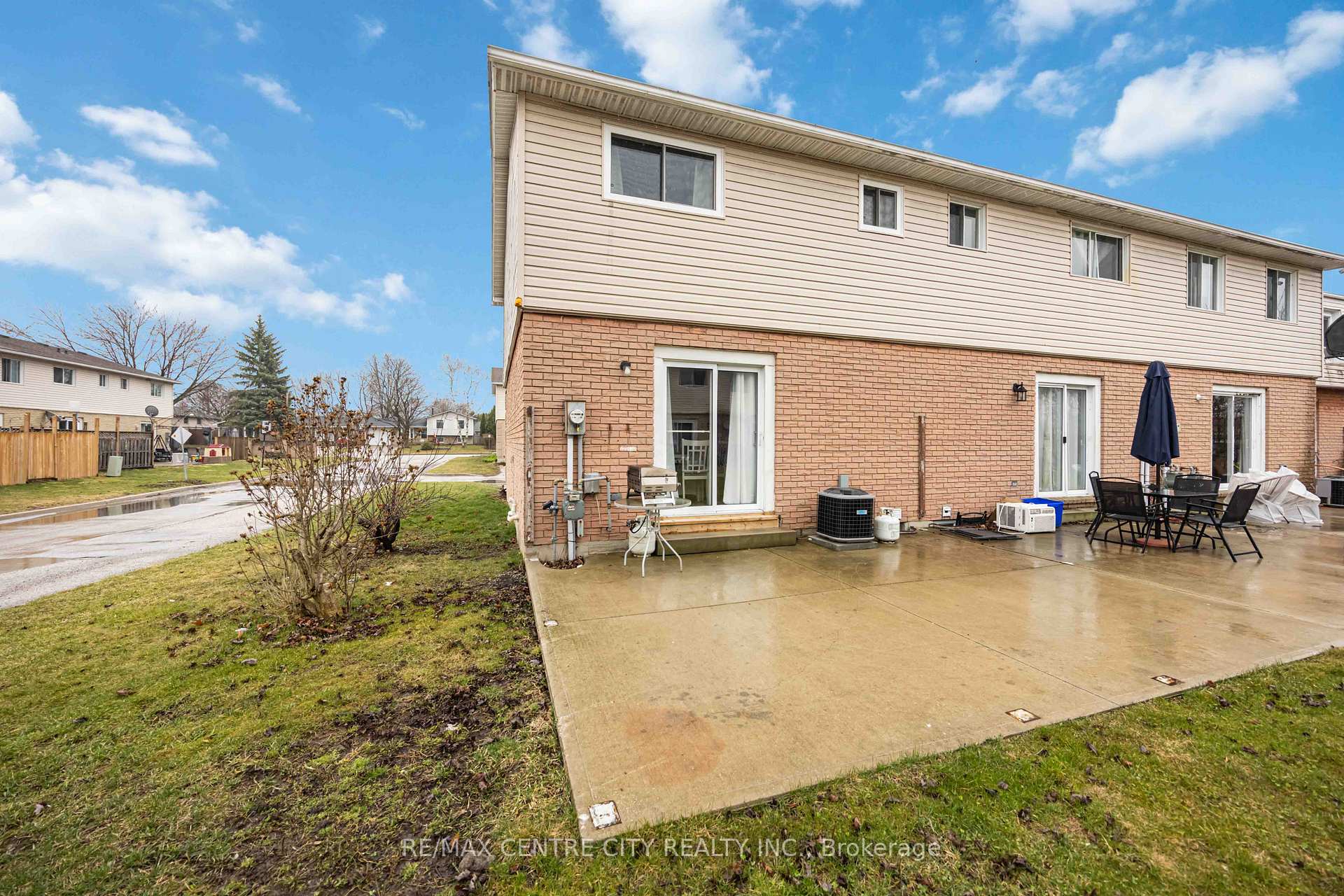 Photo 52 of Unit 81, 348 Cameron Street, St. Clair — HOMEH
