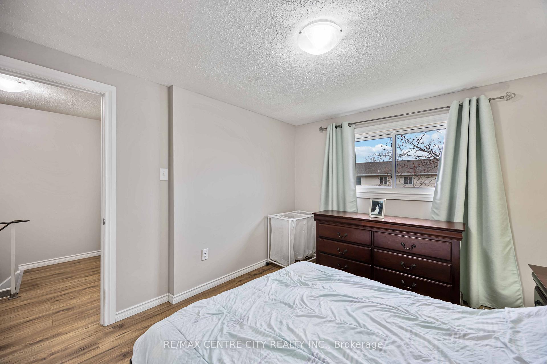 Photo 19 of Unit 81, 348 Cameron Street, St. Clair — HOMEH