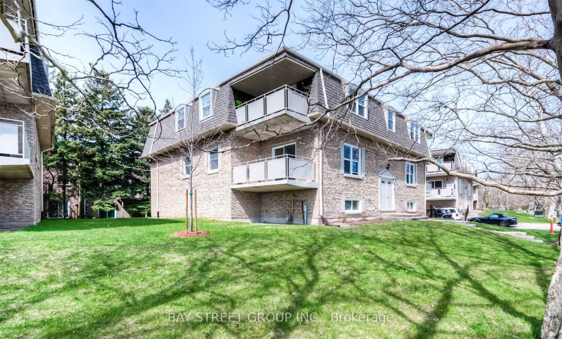 Photo 12 of Unit 2, 83 Westmount Road N, Waterloo, Beechwood — HOMEH