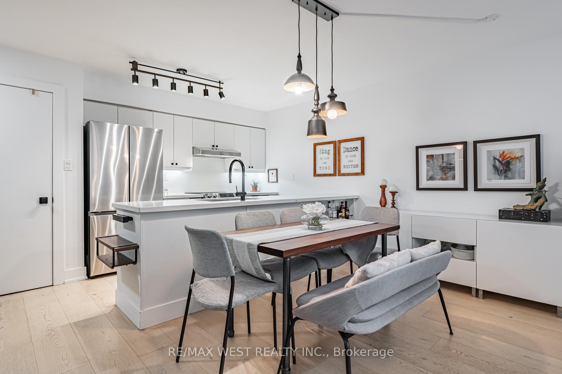 Photo 2 of Unit 430, 139 Merton Street, Toronto, Mount Pleasant West — HOMEH