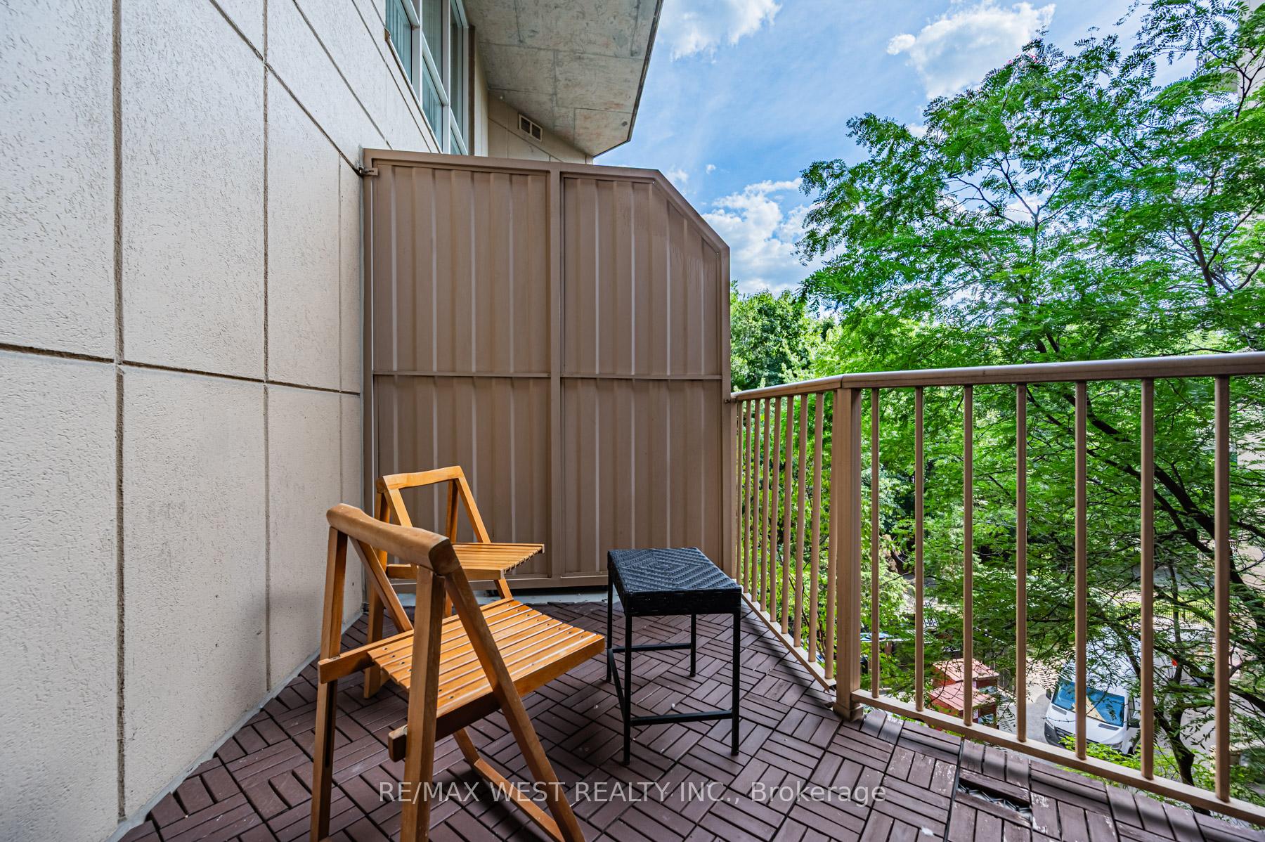 Photo 10 of Unit 430, 139 Merton Street, Toronto, Mount Pleasant West — HOMEH