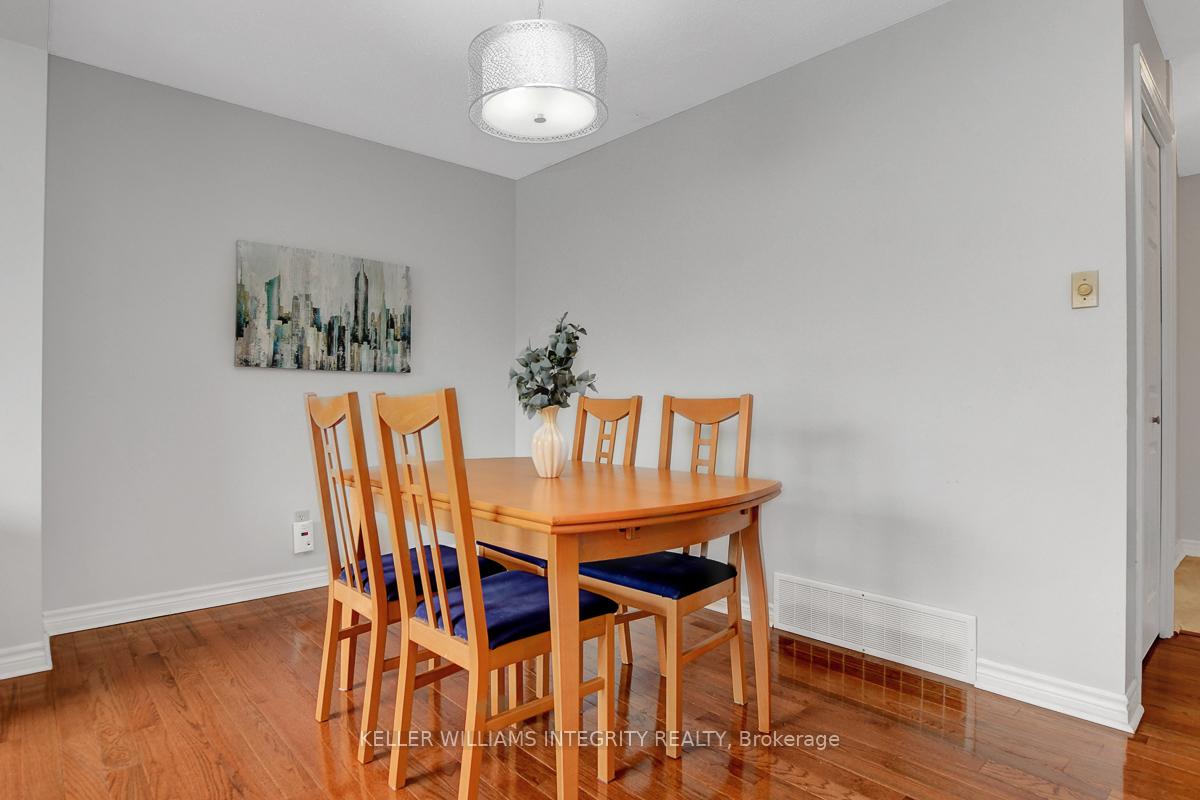 Photo 7 of 46 Bering Court, Ottawa, Kanata - Katimavik — HOMEH