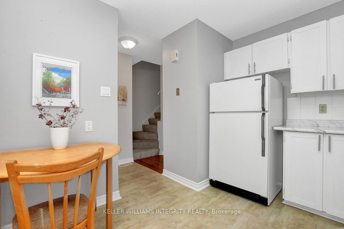 Photo 17 of 46 Bering Court, Ottawa, Kanata - Katimavik — HOMEH