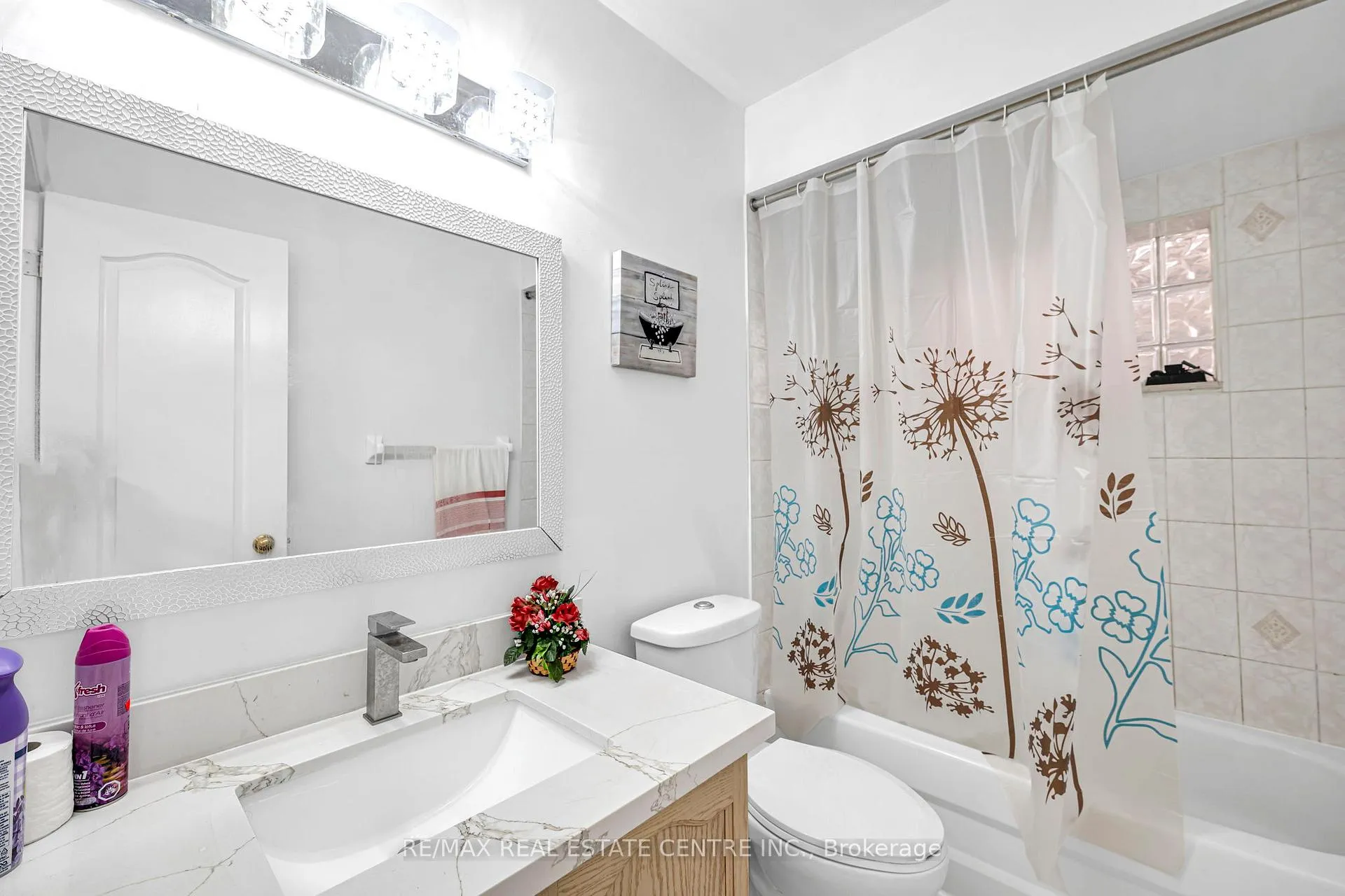 Photo 18 of 47 Brickyard Way N, Brampton, Brampton North — HOMEH