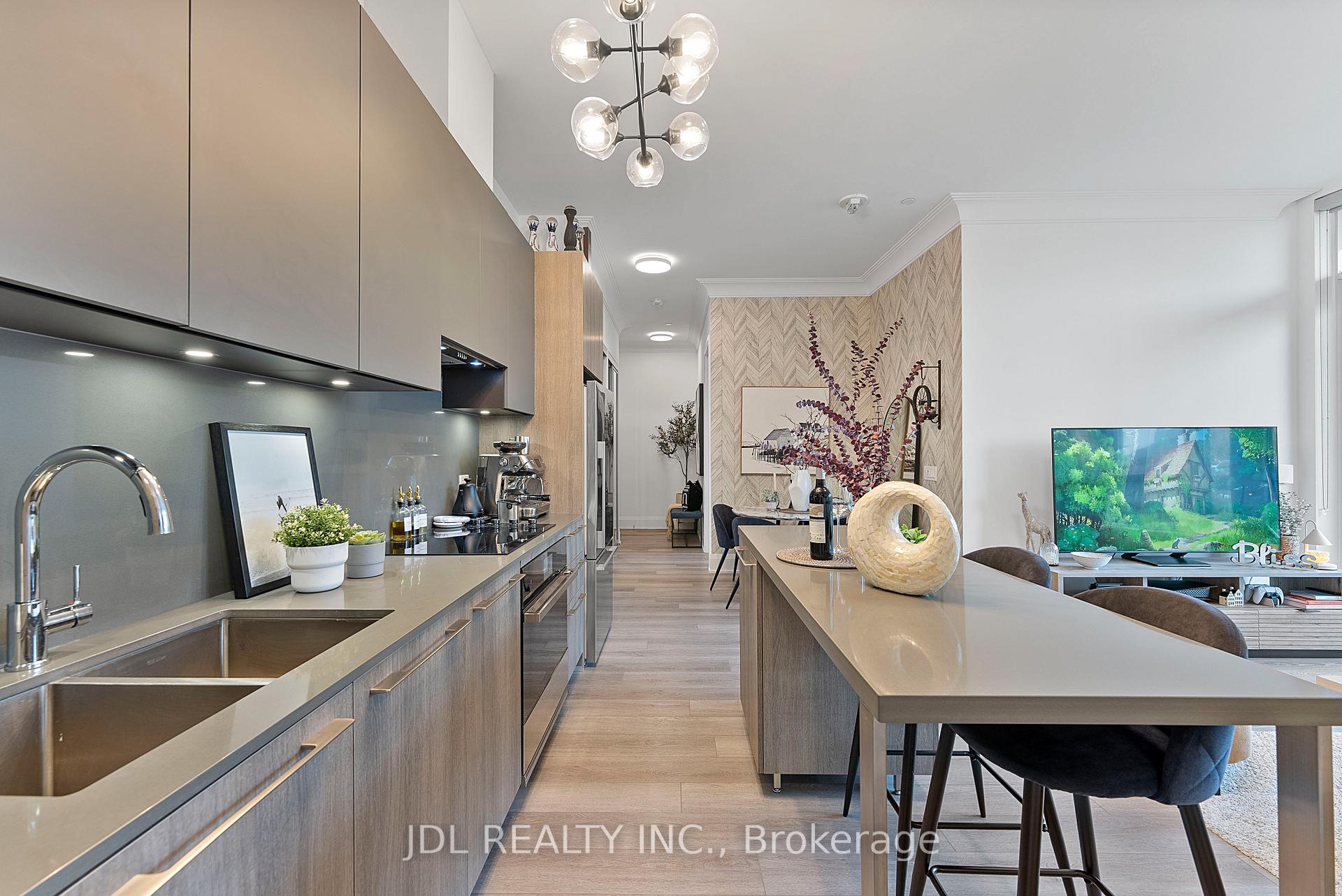 Photo 2 of Unit 102, 38 Water Walk Drive, Markham, Unionville — HOMEH