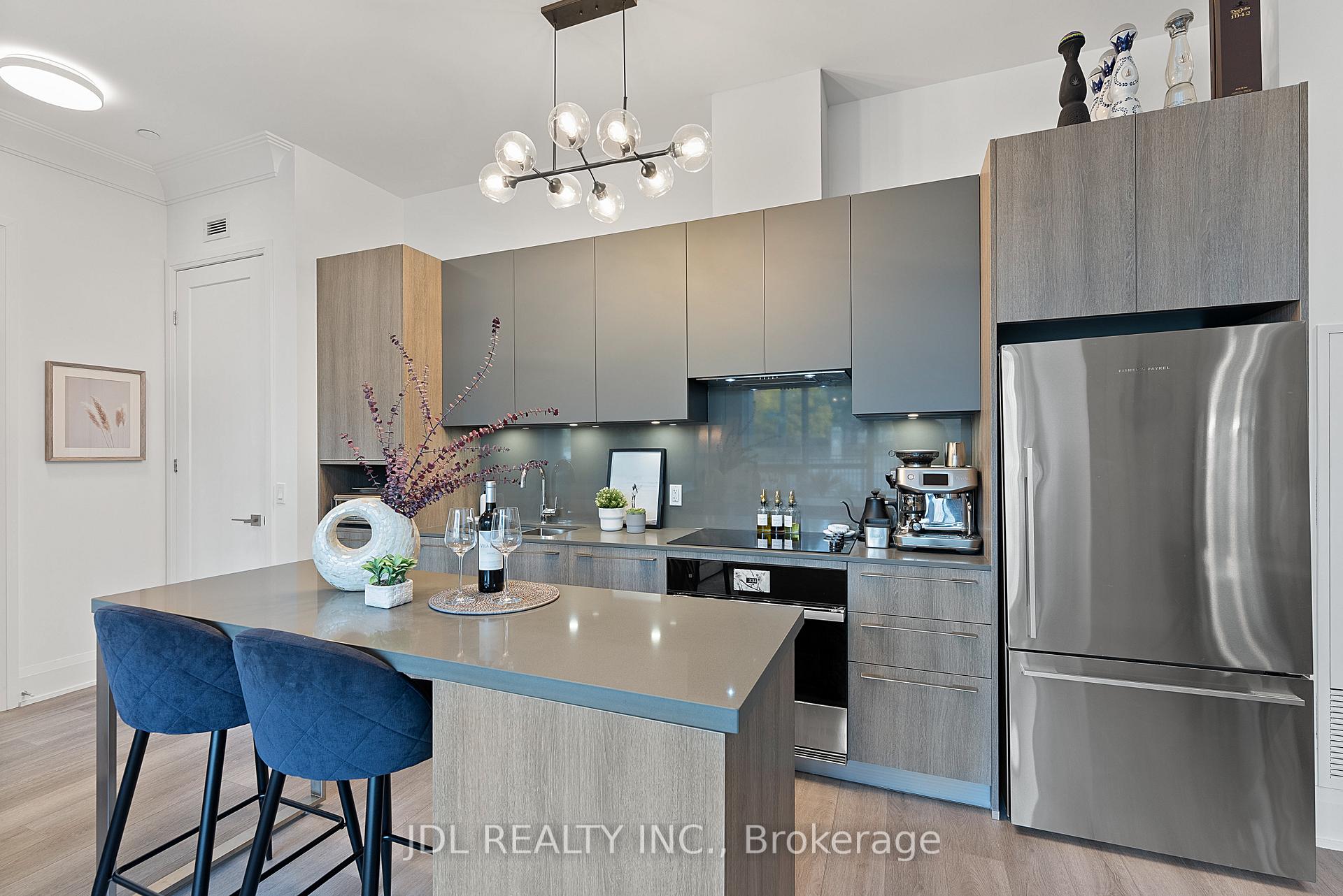 Photo 4 of Unit 102, 38 Water Walk Drive, Markham, Unionville — HOMEH