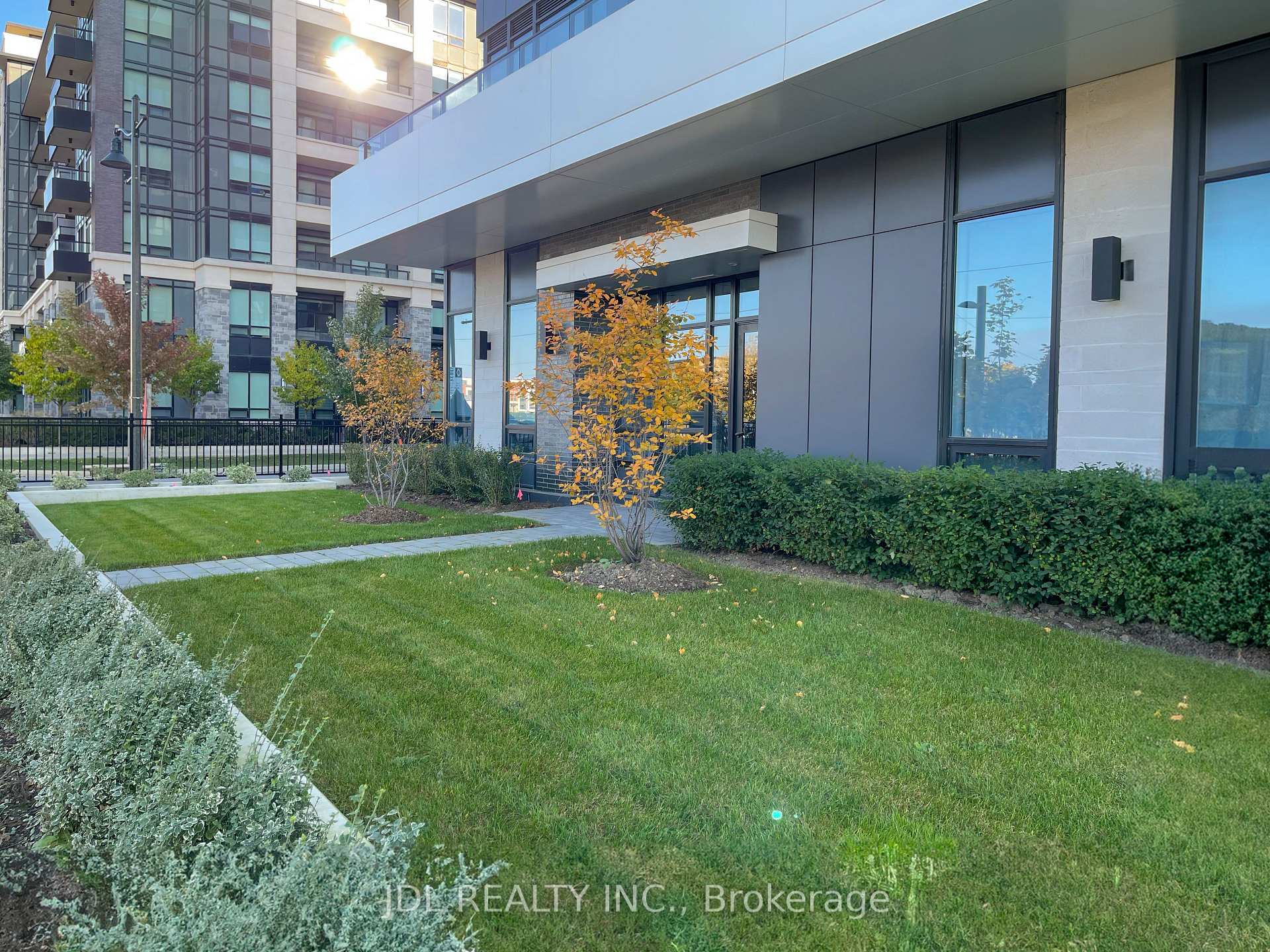 Photo 33 of Unit 102, 38 Water Walk Drive, Markham, Unionville — HOMEH