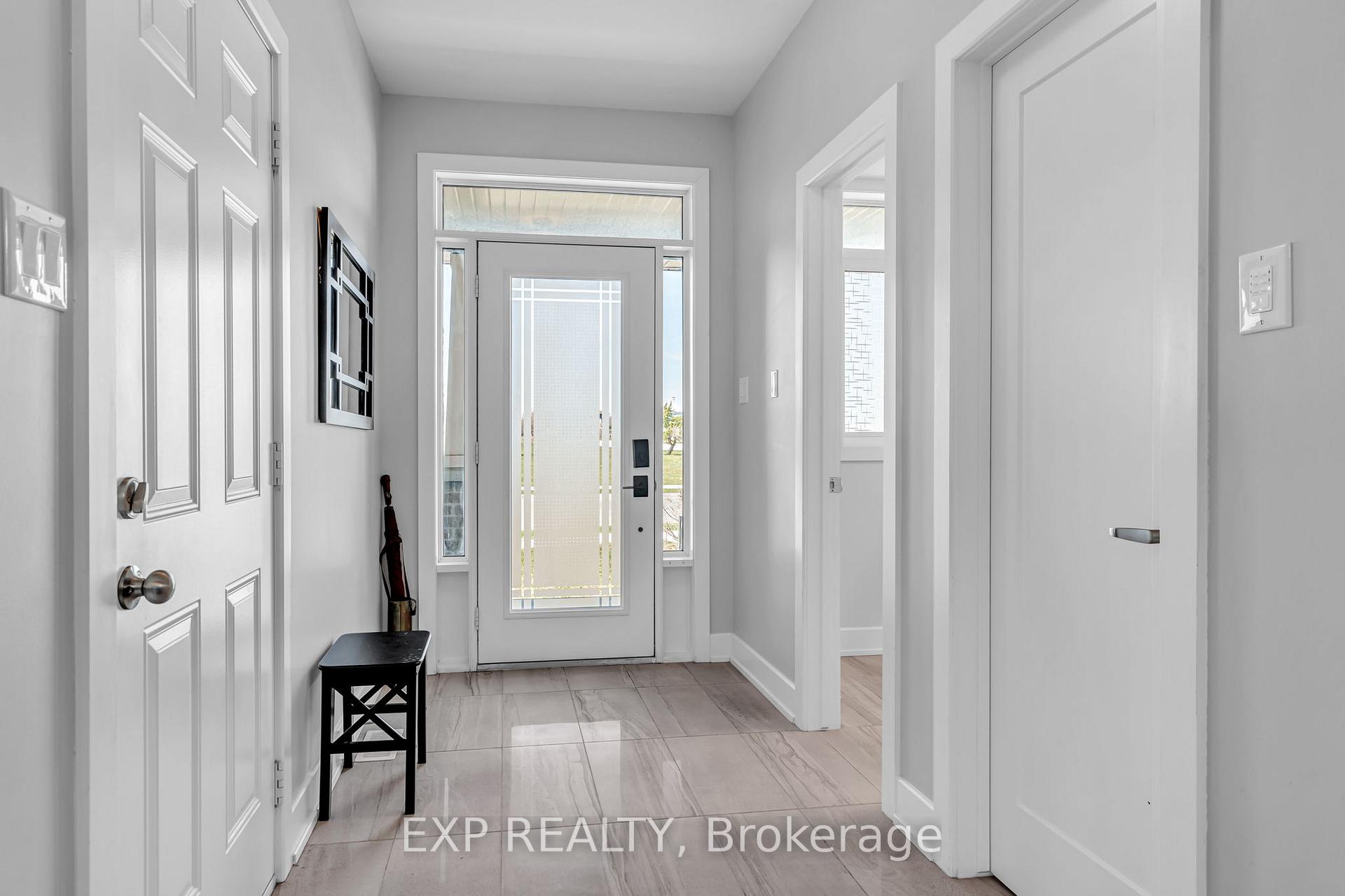 Photo 3 of 2114 Helene-Campbell Road, Ottawa, Barrhaven - Cedargrove/Fraserdale — HOMEH