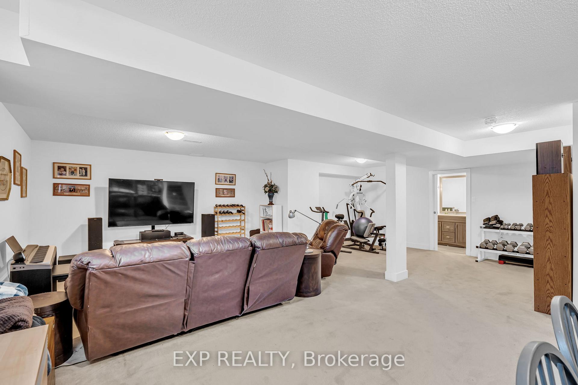 Photo 37 of 2114 Helene-Campbell Road, Ottawa, Barrhaven - Cedargrove/Fraserdale — HOMEH