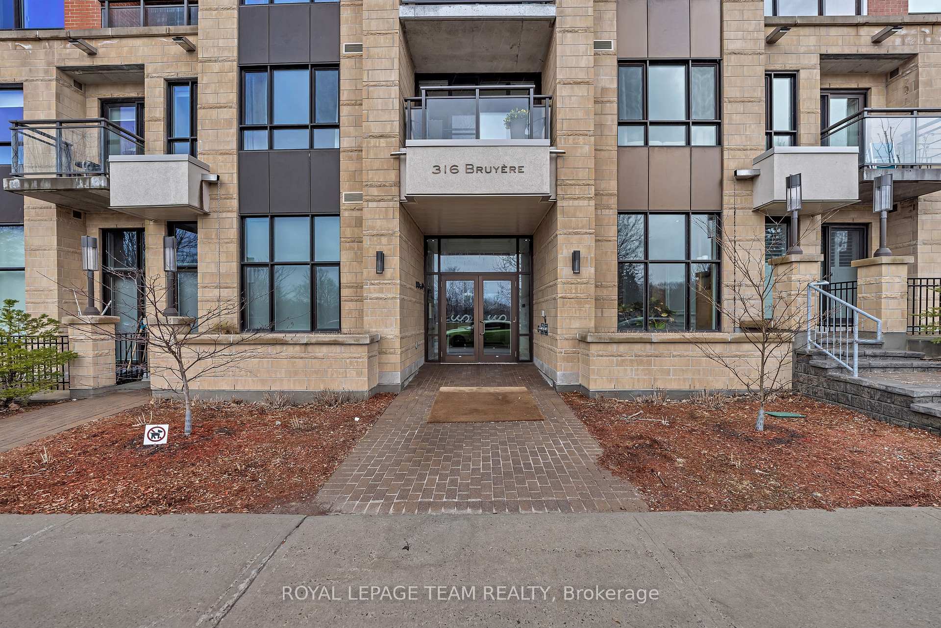 Photo 3 of Unit 319, 316 Bruyere Street, Ottawa, Lower Town — HOMEH