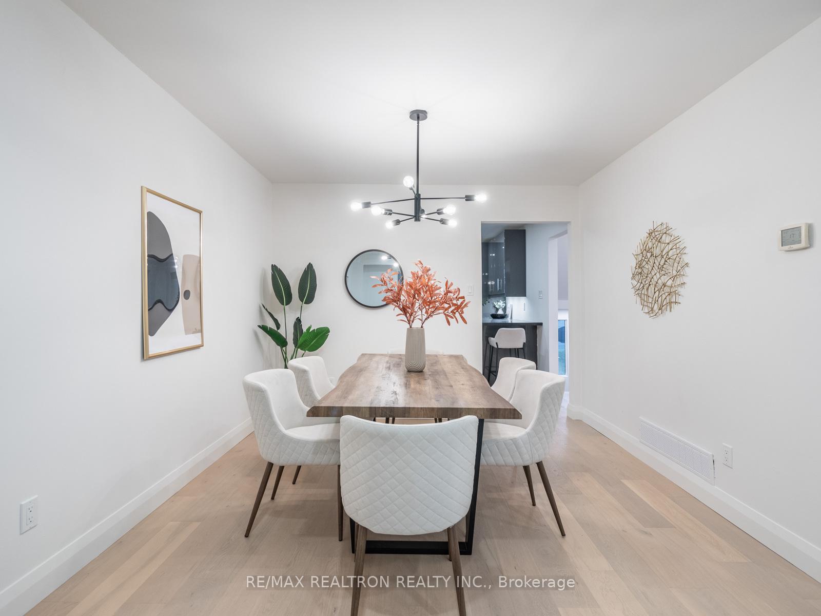 Photo 8 of Unit 43, 314 Simonston Boulevard W, Markham, German Mills — HOMEH