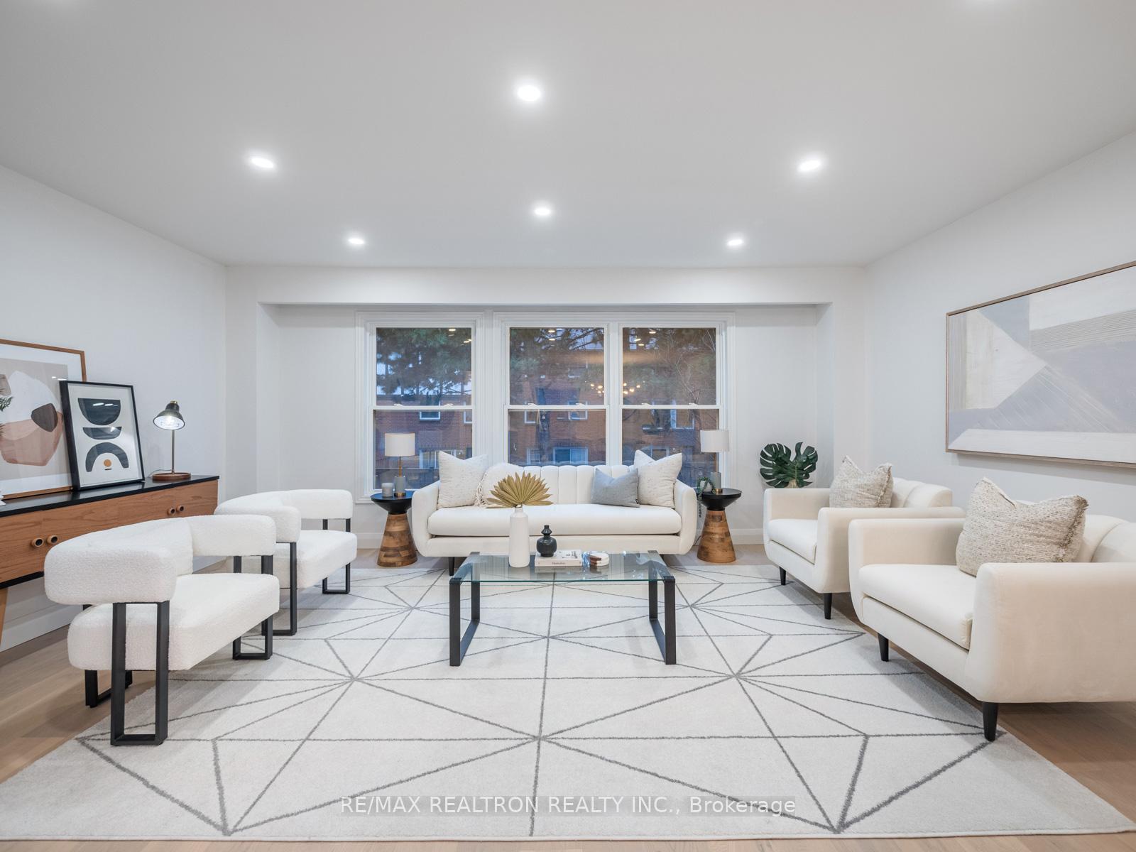 Photo 10 of Unit 43, 314 Simonston Boulevard W, Markham, German Mills — HOMEH