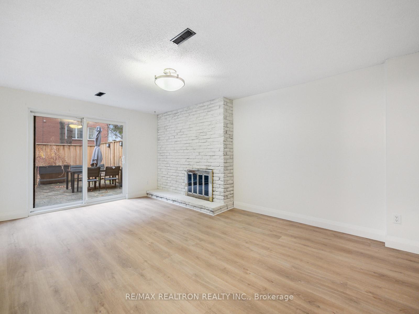 Photo 18 of Unit 43, 314 Simonston Boulevard W, Markham, German Mills — HOMEH