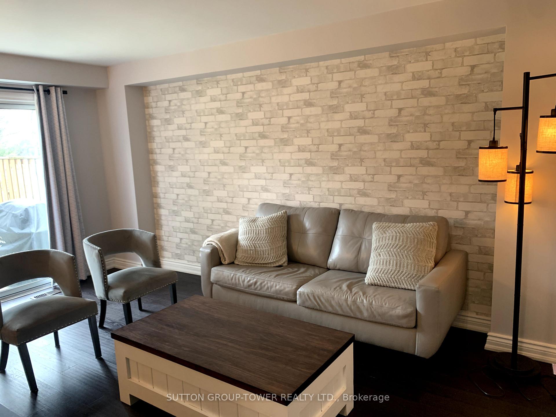 Photo 6 of 2 Harris Way, Markham, Aileen-Willowbrook — HOMEH