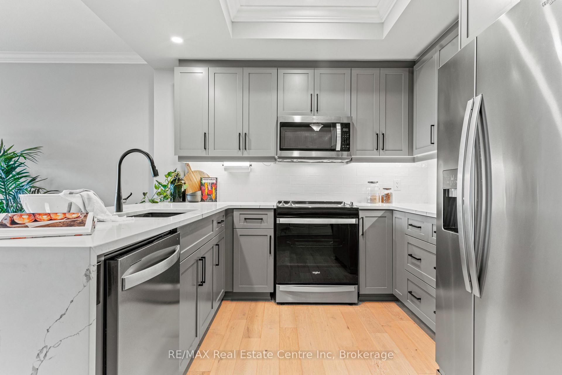 Photo 3 of Unit 406, 1880 Gordon Street, Guelph, Pineridge/Westminster Woods — HOMEH