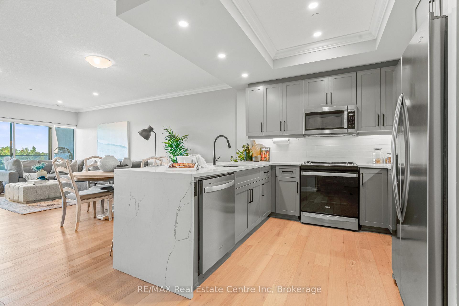 Photo 4 of Unit 406, 1880 Gordon Street, Guelph, Pineridge/Westminster Woods — HOMEH