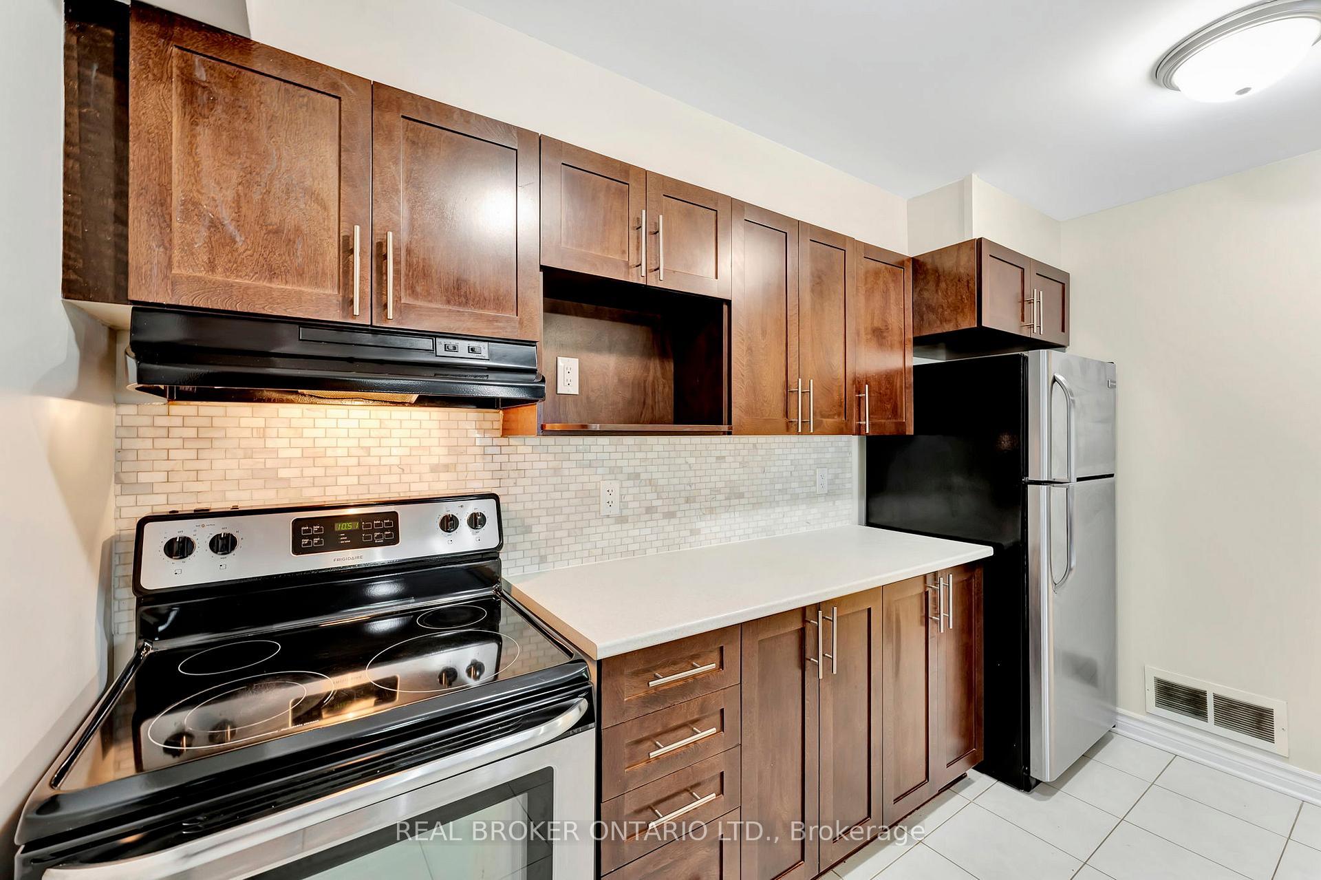 Photo 10 of 778A Chapman Mills Drive N, Ottawa, Barrhaven - Strandherd — HOMEH