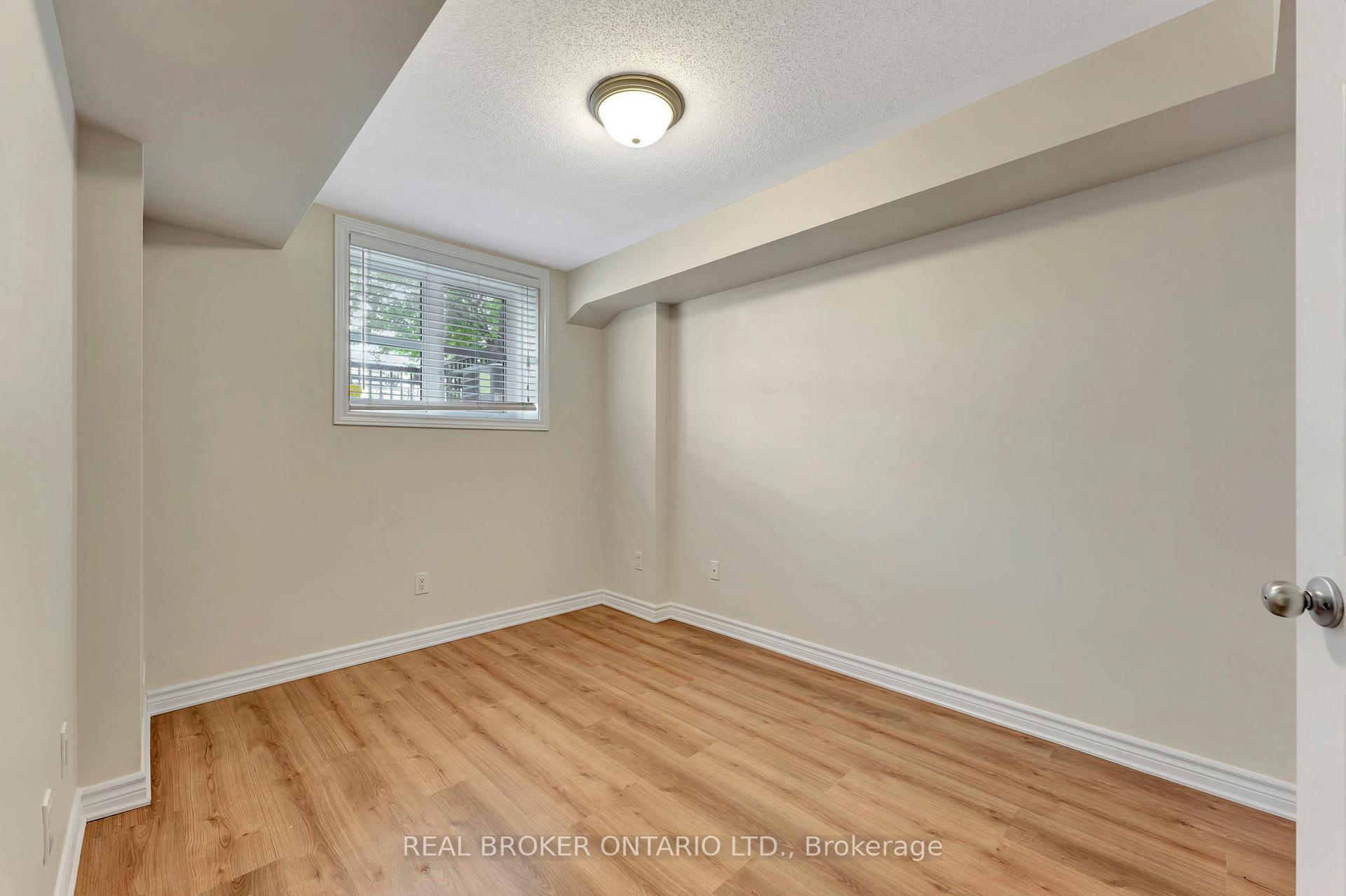 Photo 16 of 778A Chapman Mills Drive N, Ottawa, Barrhaven - Strandherd — HOMEH
