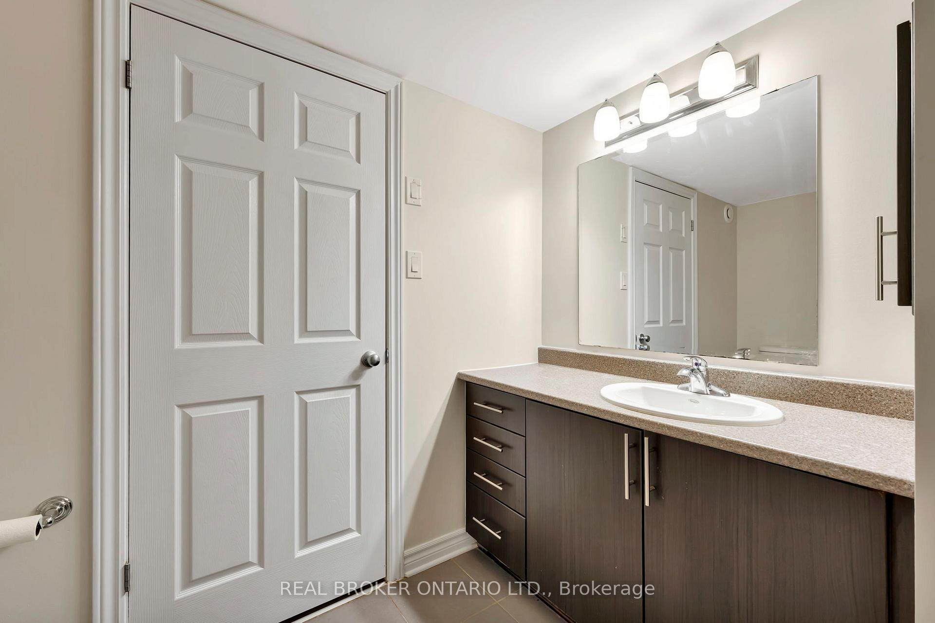 Photo 19 of 778A Chapman Mills Drive N, Ottawa, Barrhaven - Strandherd — HOMEH