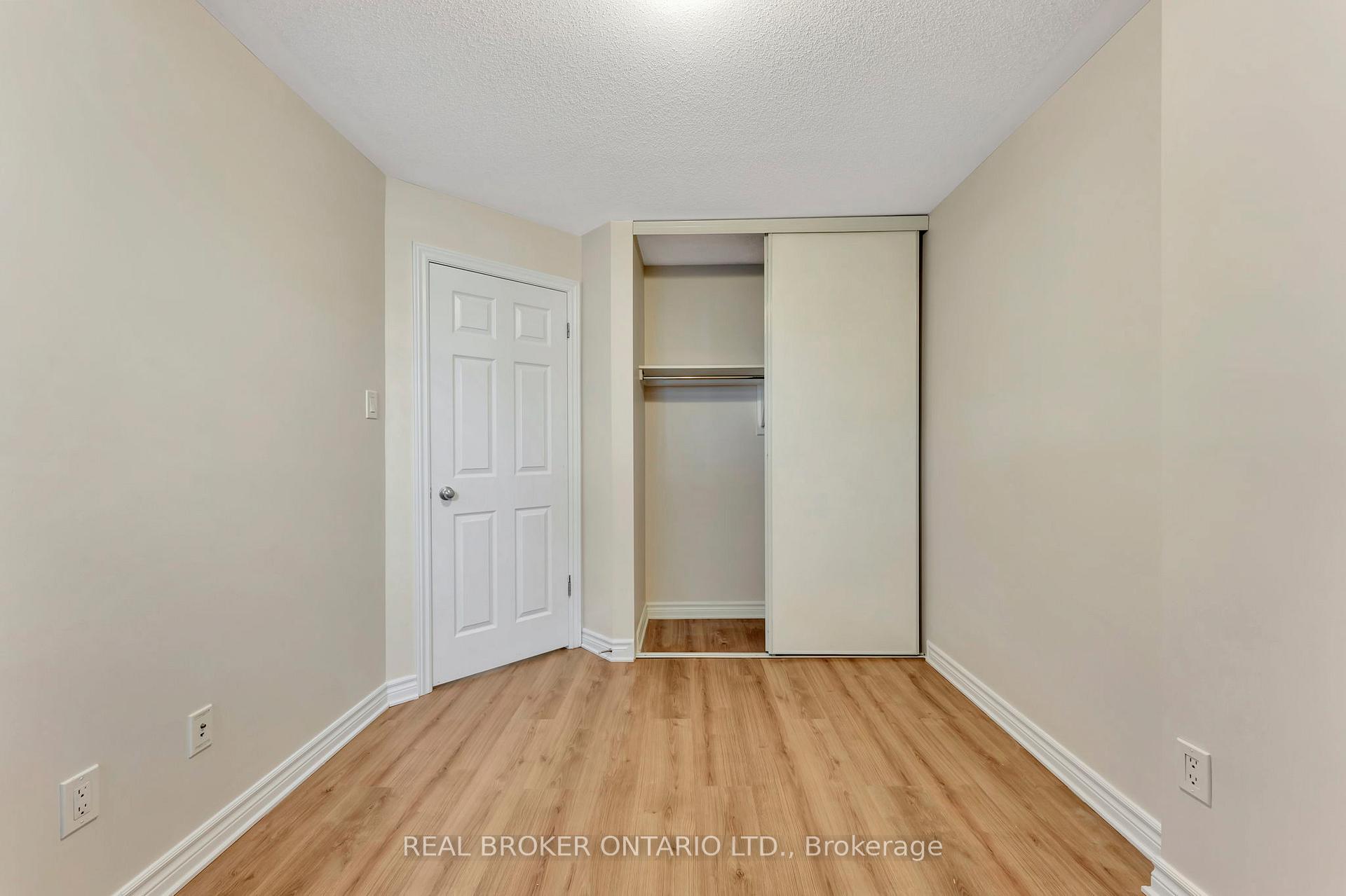 Photo 21 of 778A Chapman Mills Drive N, Ottawa, Barrhaven - Strandherd — HOMEH