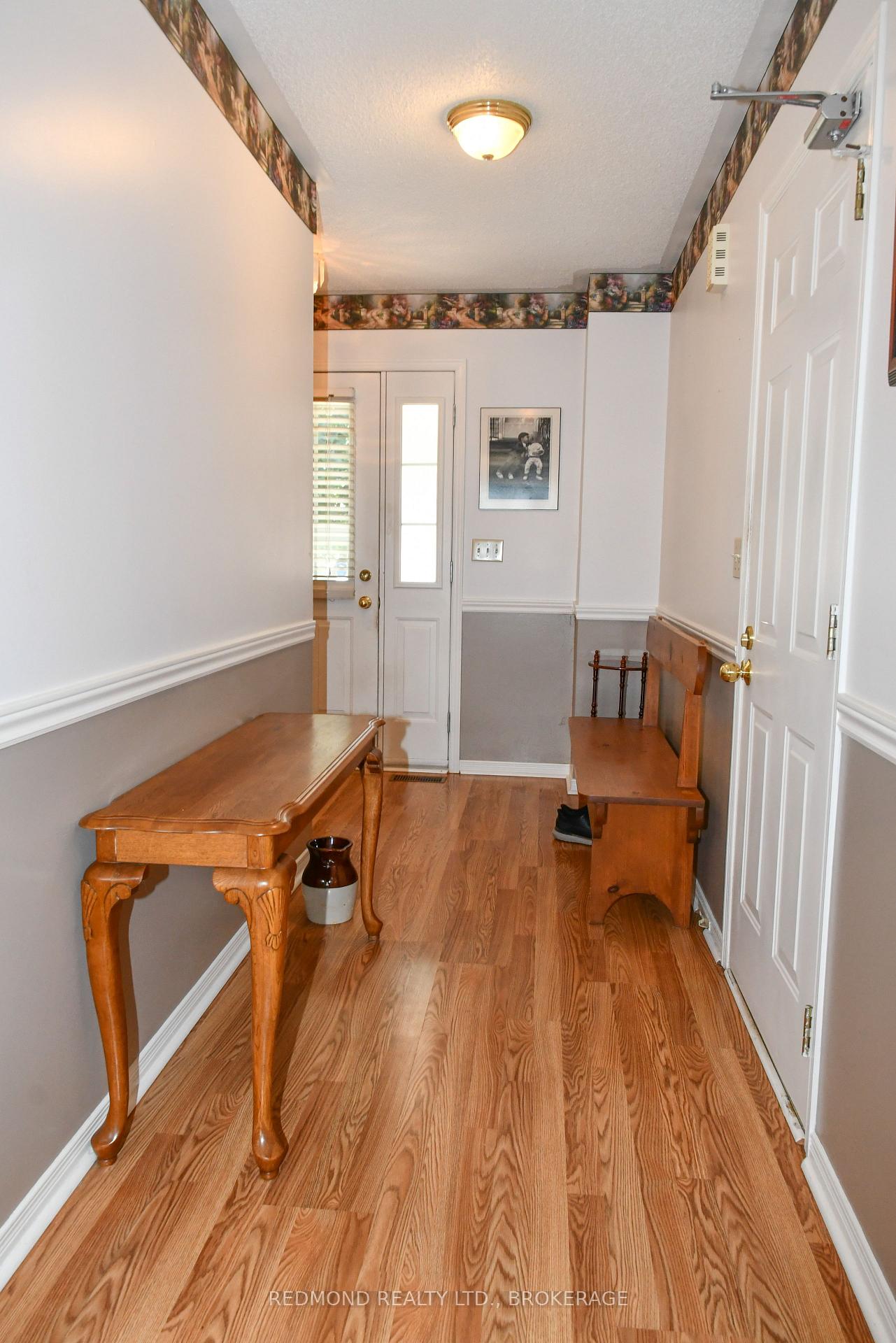 Photo 6 of 21 Elm Street, Gananoque — HOMEH