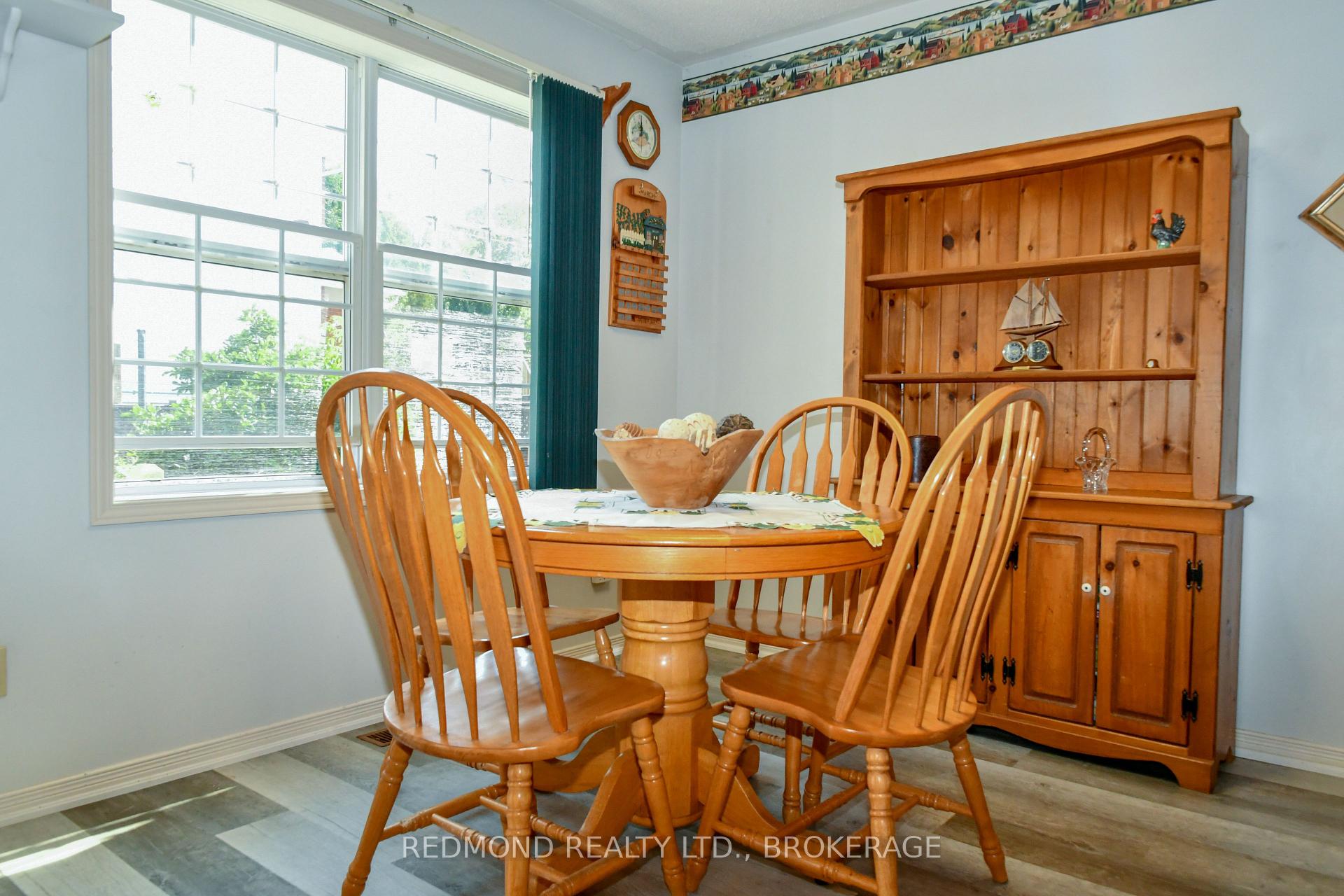 Photo 12 of 21 Elm Street, Gananoque — HOMEH