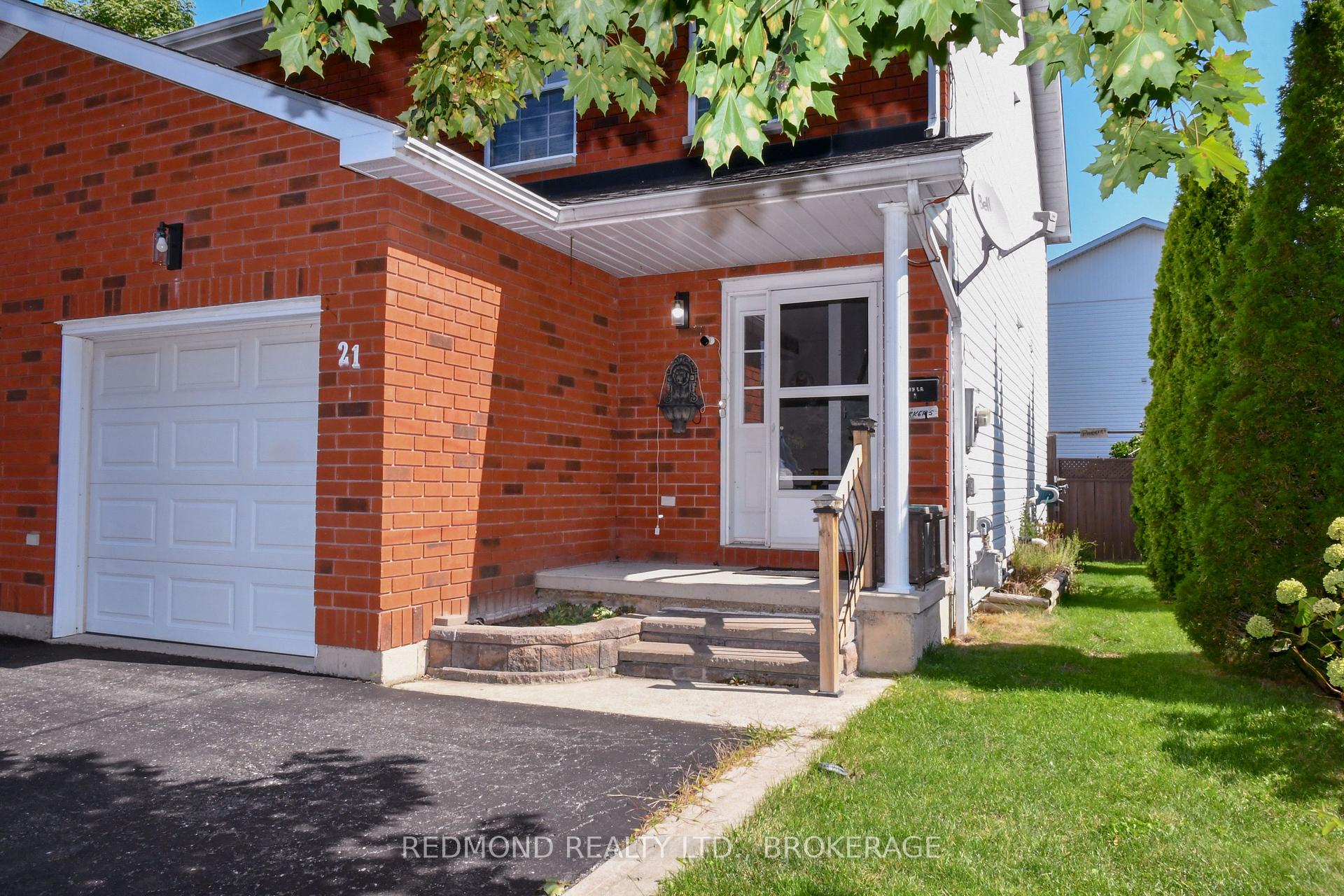 Photo 32 of 21 Elm Street, Gananoque — HOMEH