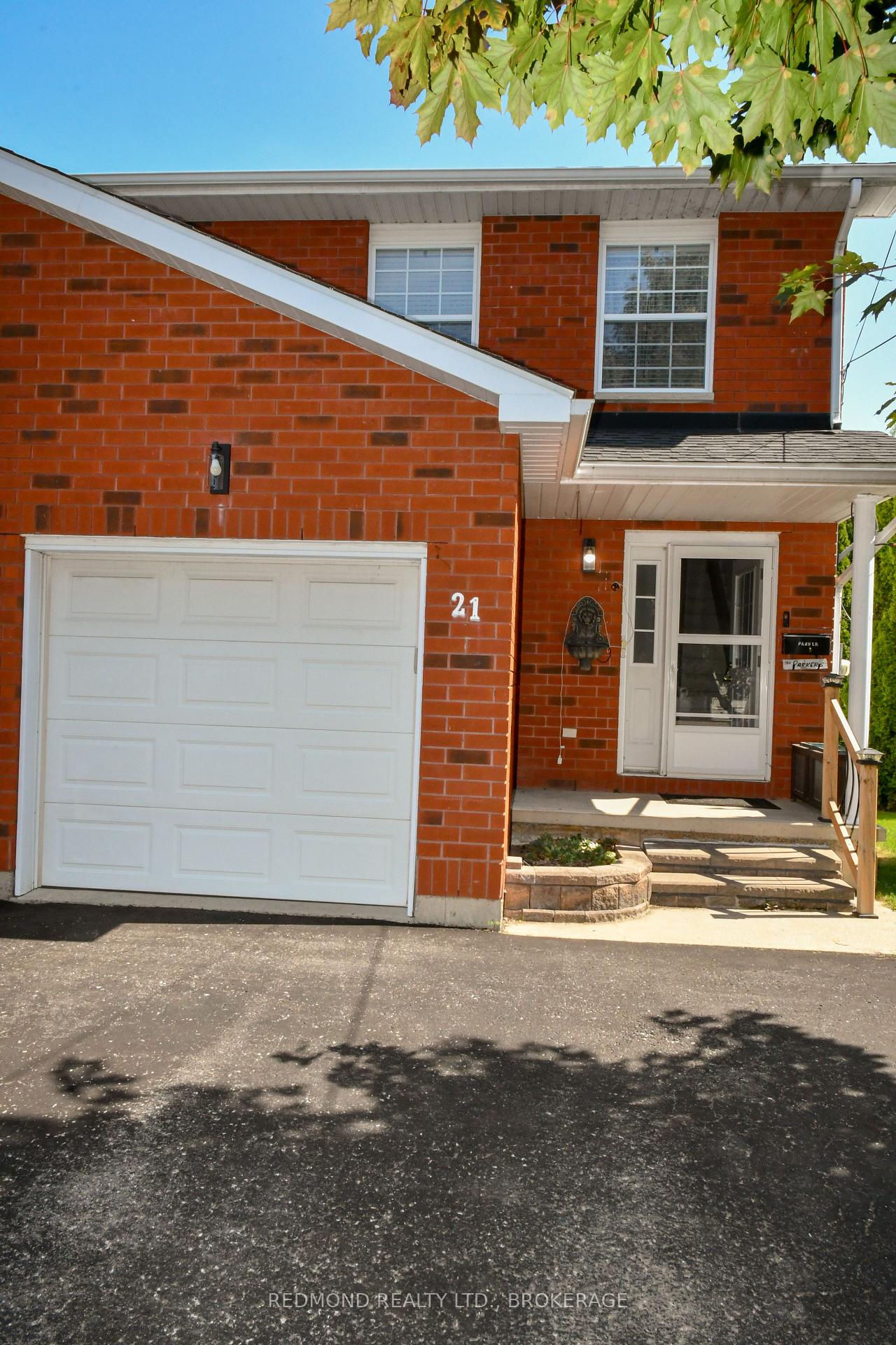 Photo 35 of 21 Elm Street, Gananoque — HOMEH