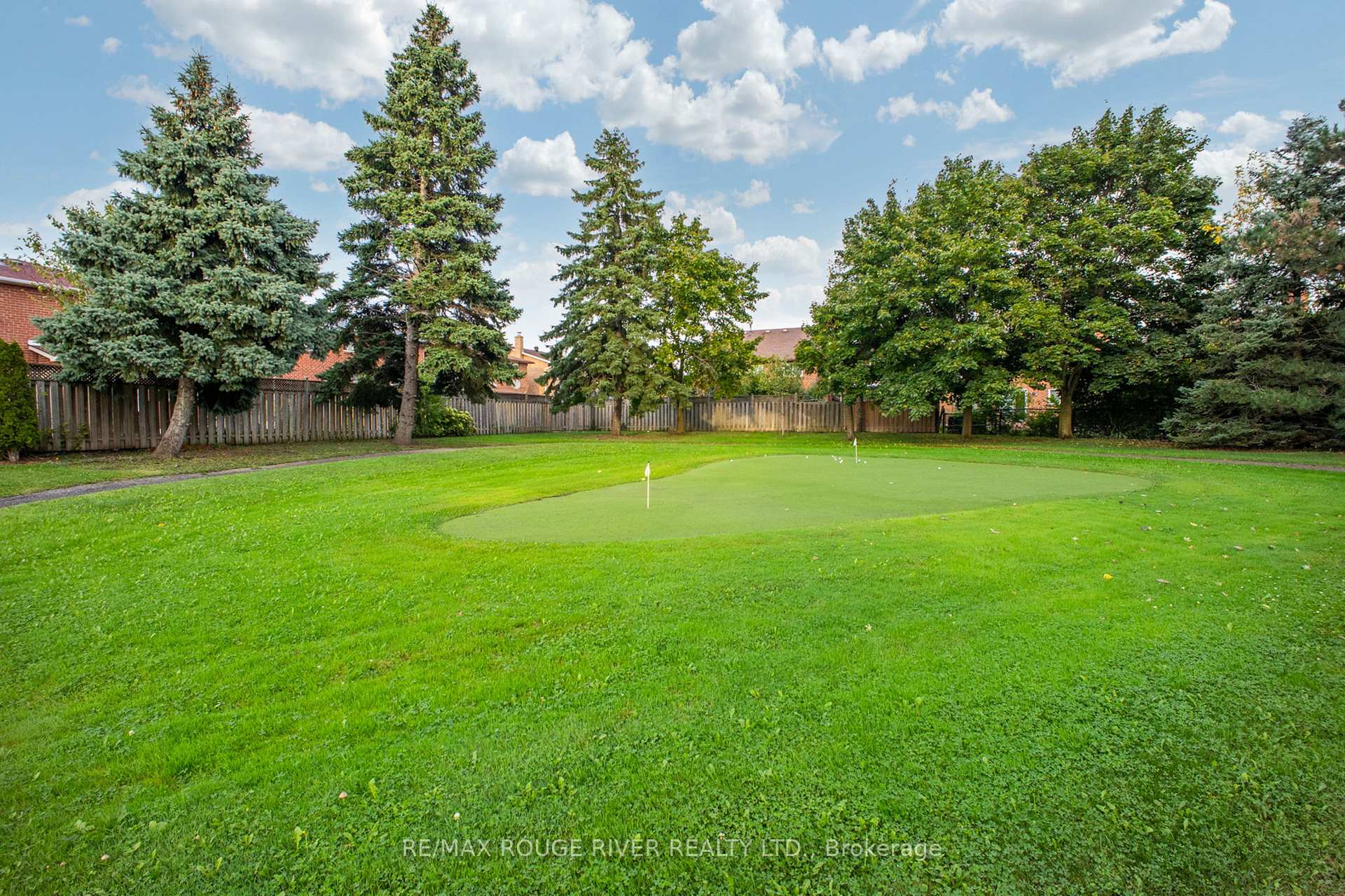 Photo 4 of Unit 1202, 100 County Court Boulevard, Brampton, Fletcher's Creek South — HOMEH