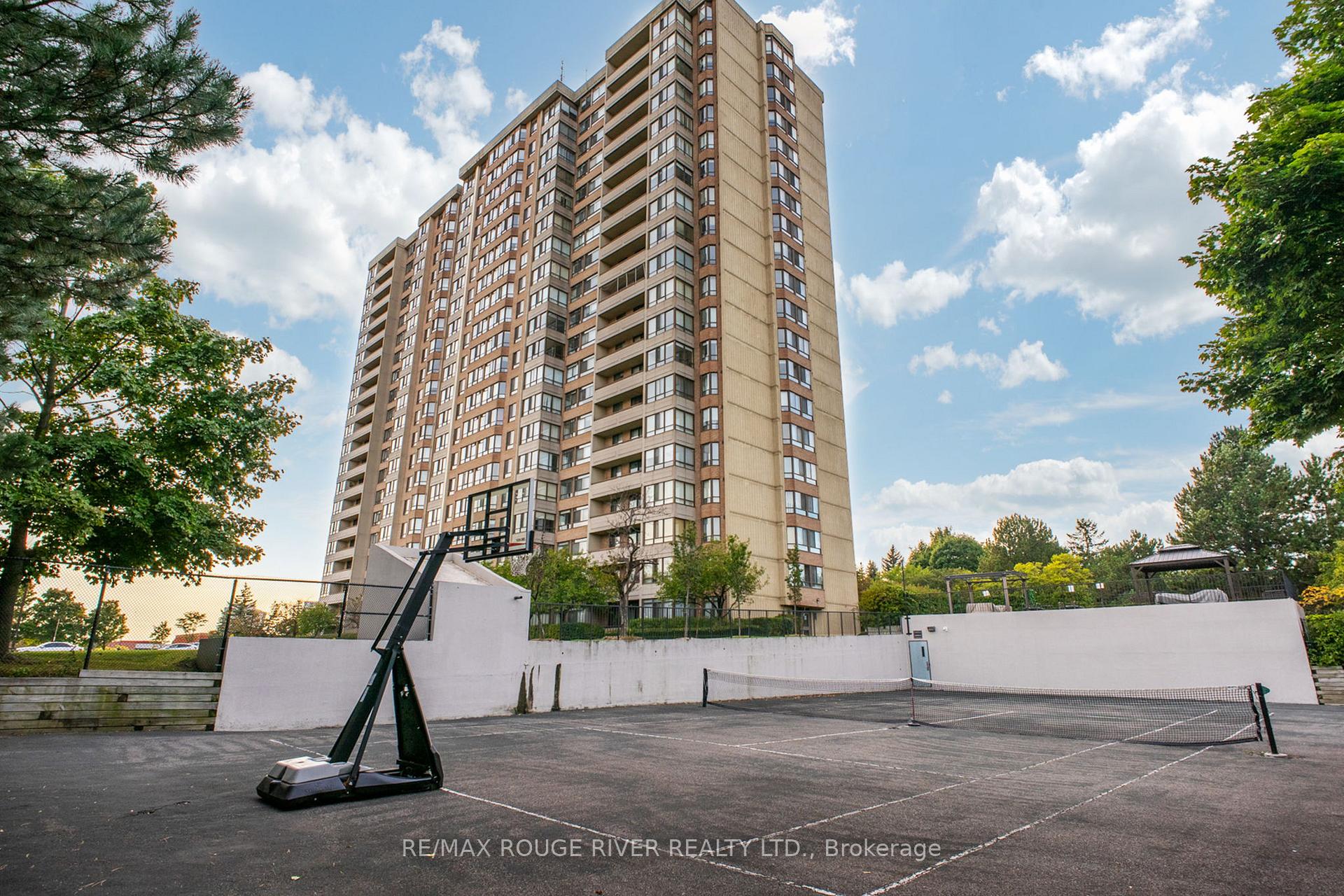 Photo 5 of Unit 1202, 100 County Court Boulevard, Brampton, Fletcher's Creek South — HOMEH