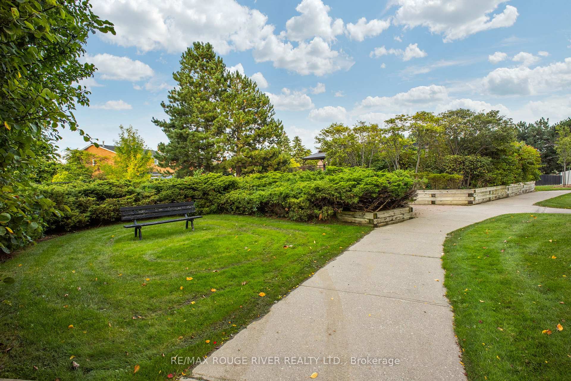 Photo 9 of Unit 1202, 100 County Court Boulevard, Brampton, Fletcher's Creek South — HOMEH