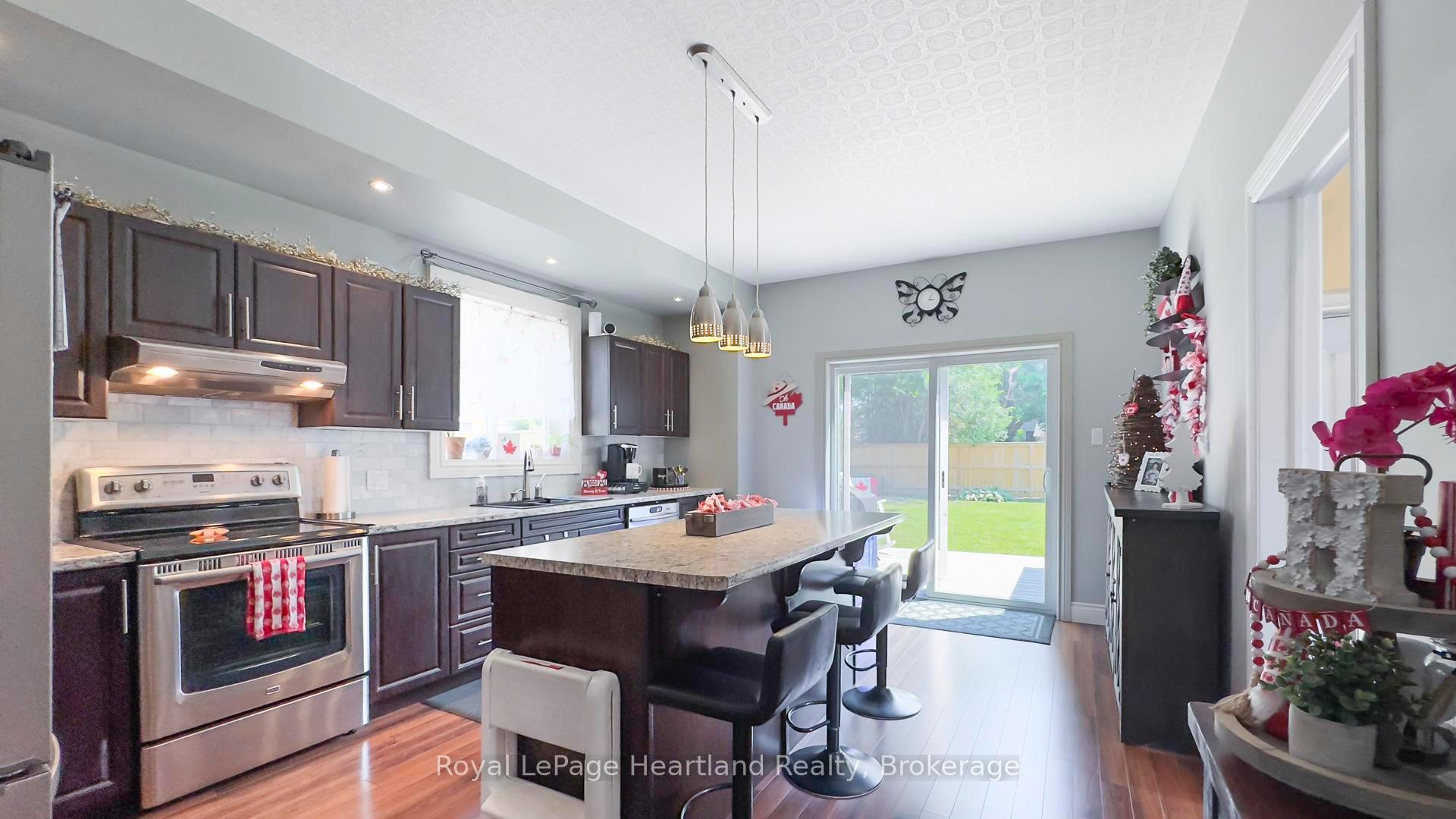 Photo 10 of 108 Newgate Street, Goderich, Goderich (Town) — HOMEH