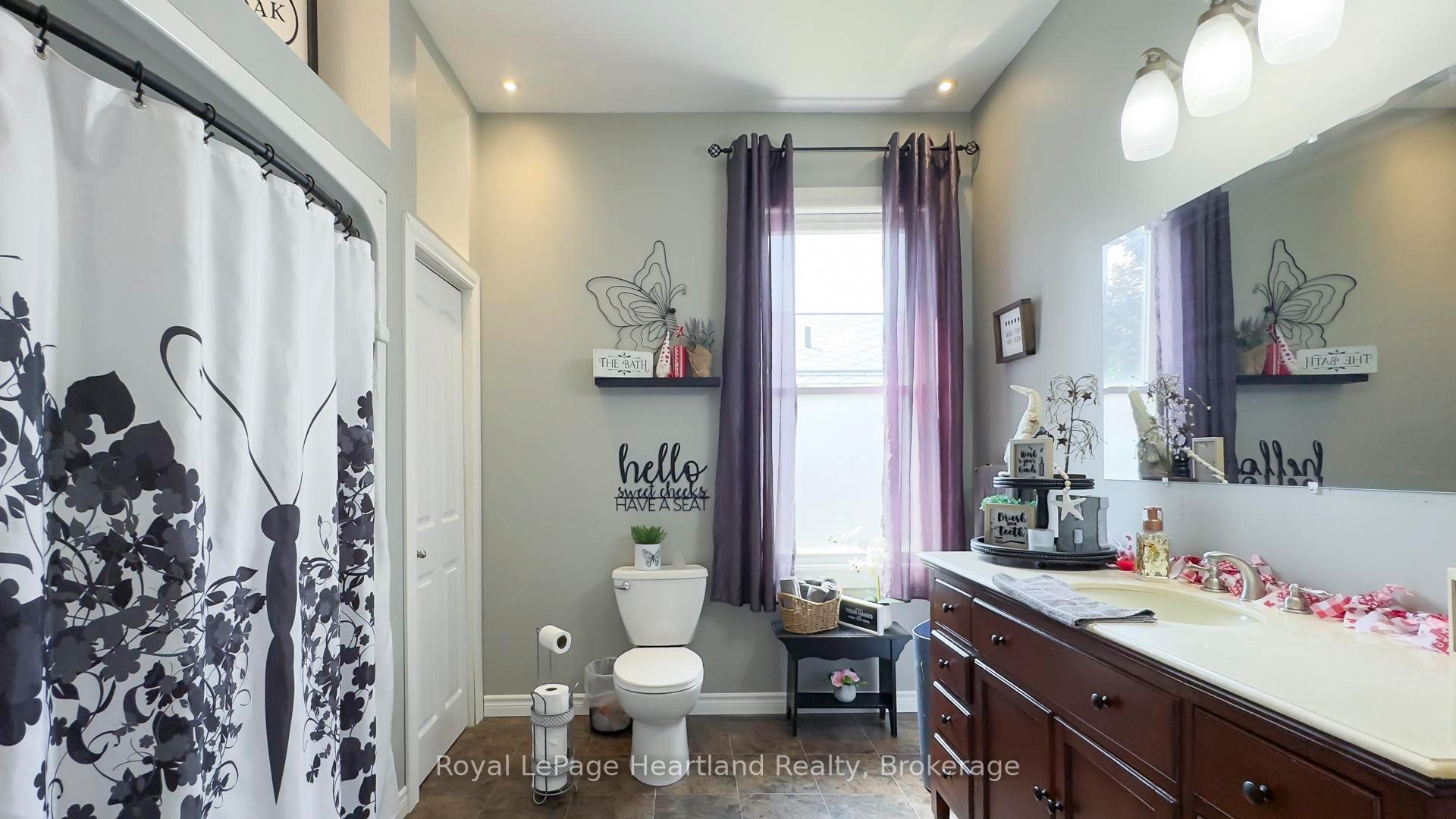 Photo 18 of 108 Newgate Street, Goderich, Goderich (Town) — HOMEH