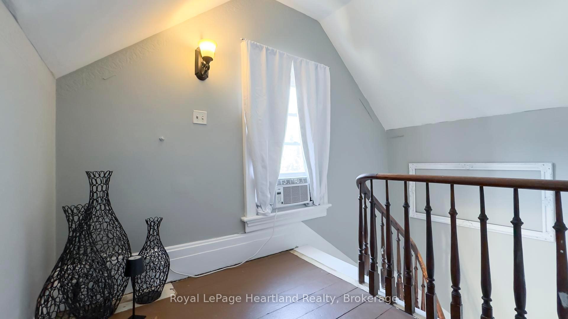 Photo 20 of 108 Newgate Street, Goderich, Goderich (Town) — HOMEH