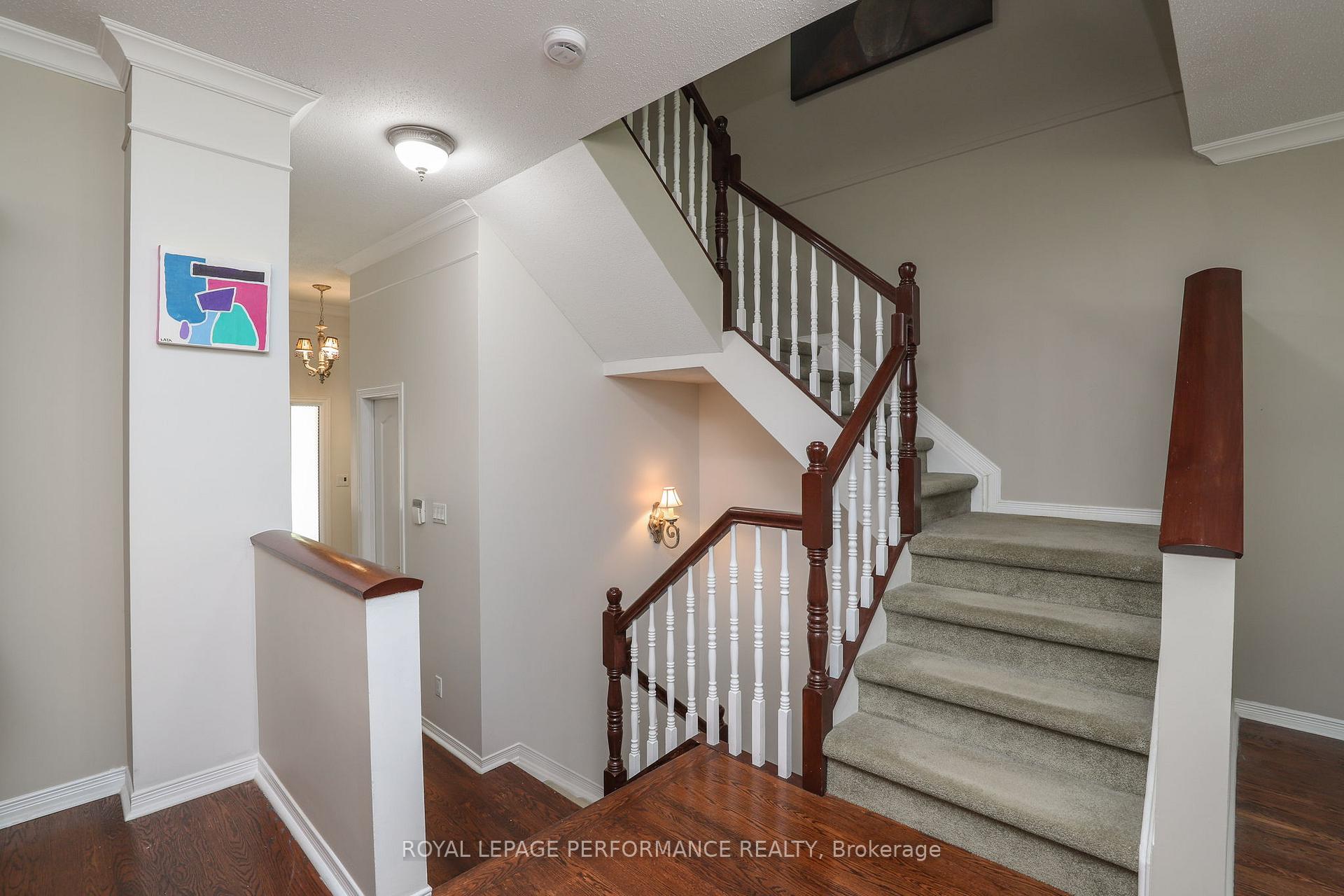 Photo 3 of 104 Stonebriar Drive, Ottawa, Centrepointe — HOMEH