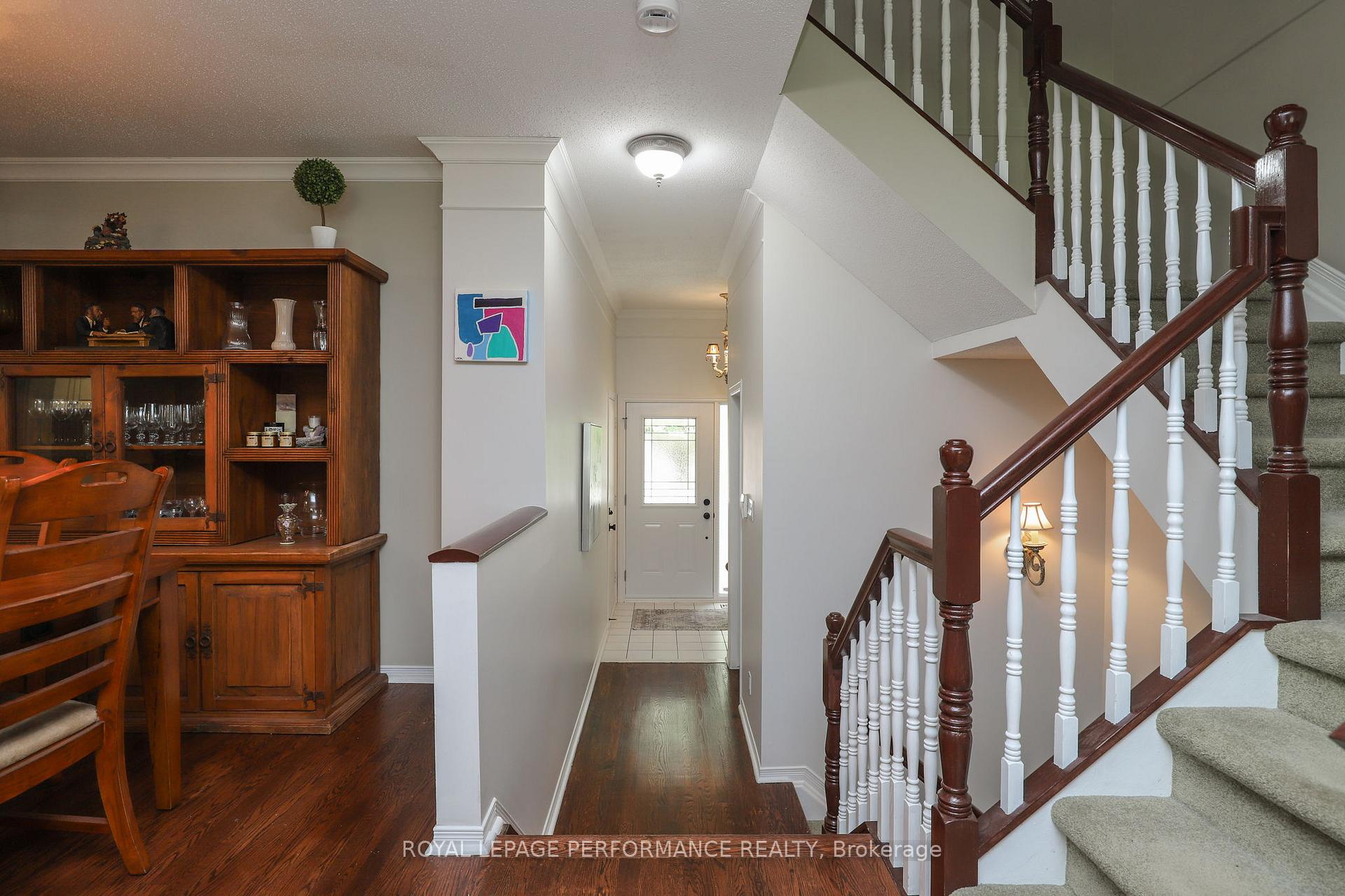 Photo 4 of 104 Stonebriar Drive, Ottawa, Centrepointe — HOMEH