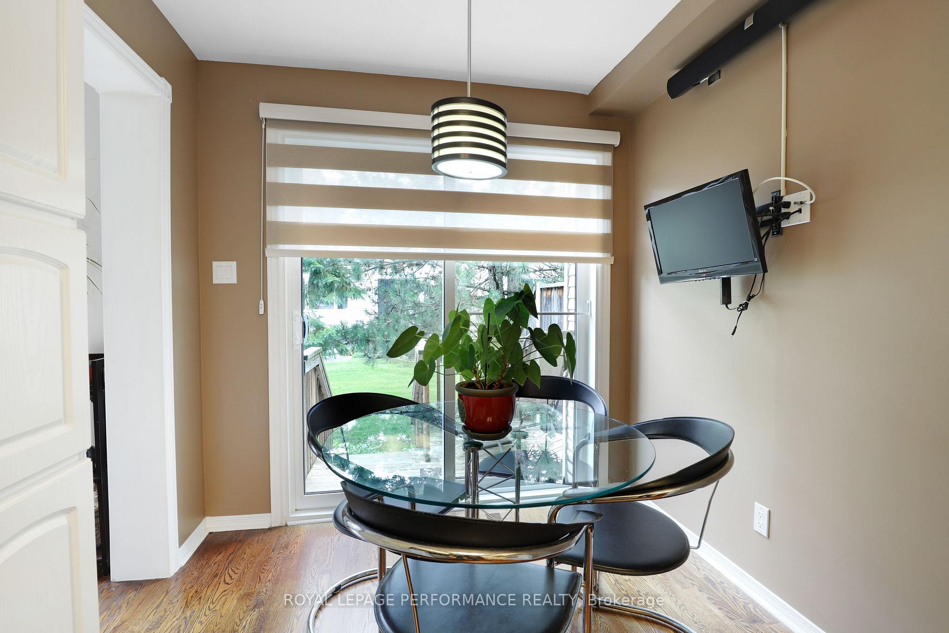 Photo 12 of 104 Stonebriar Drive, Ottawa, Centrepointe — HOMEH