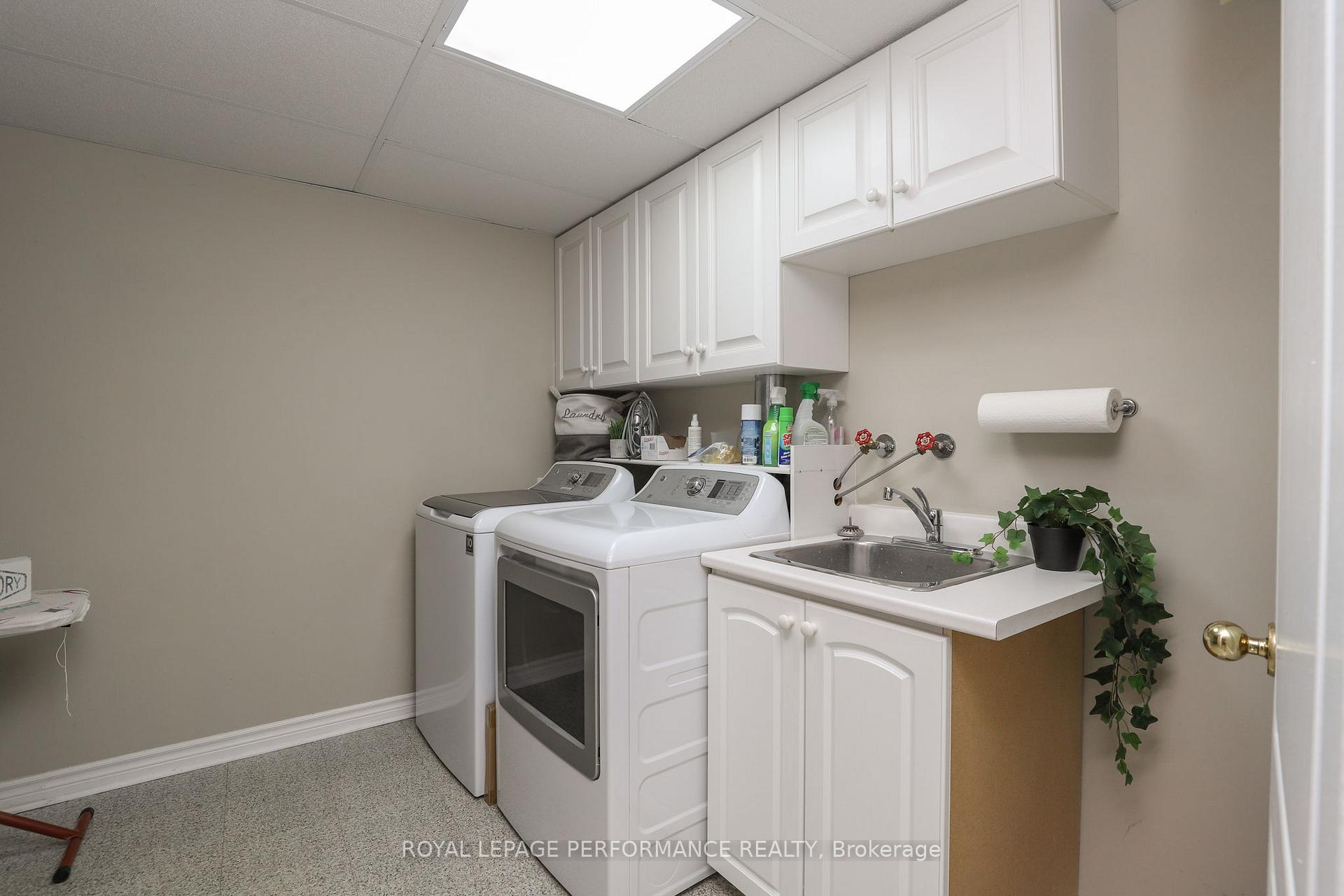Photo 24 of 104 Stonebriar Drive, Ottawa, Centrepointe — HOMEH