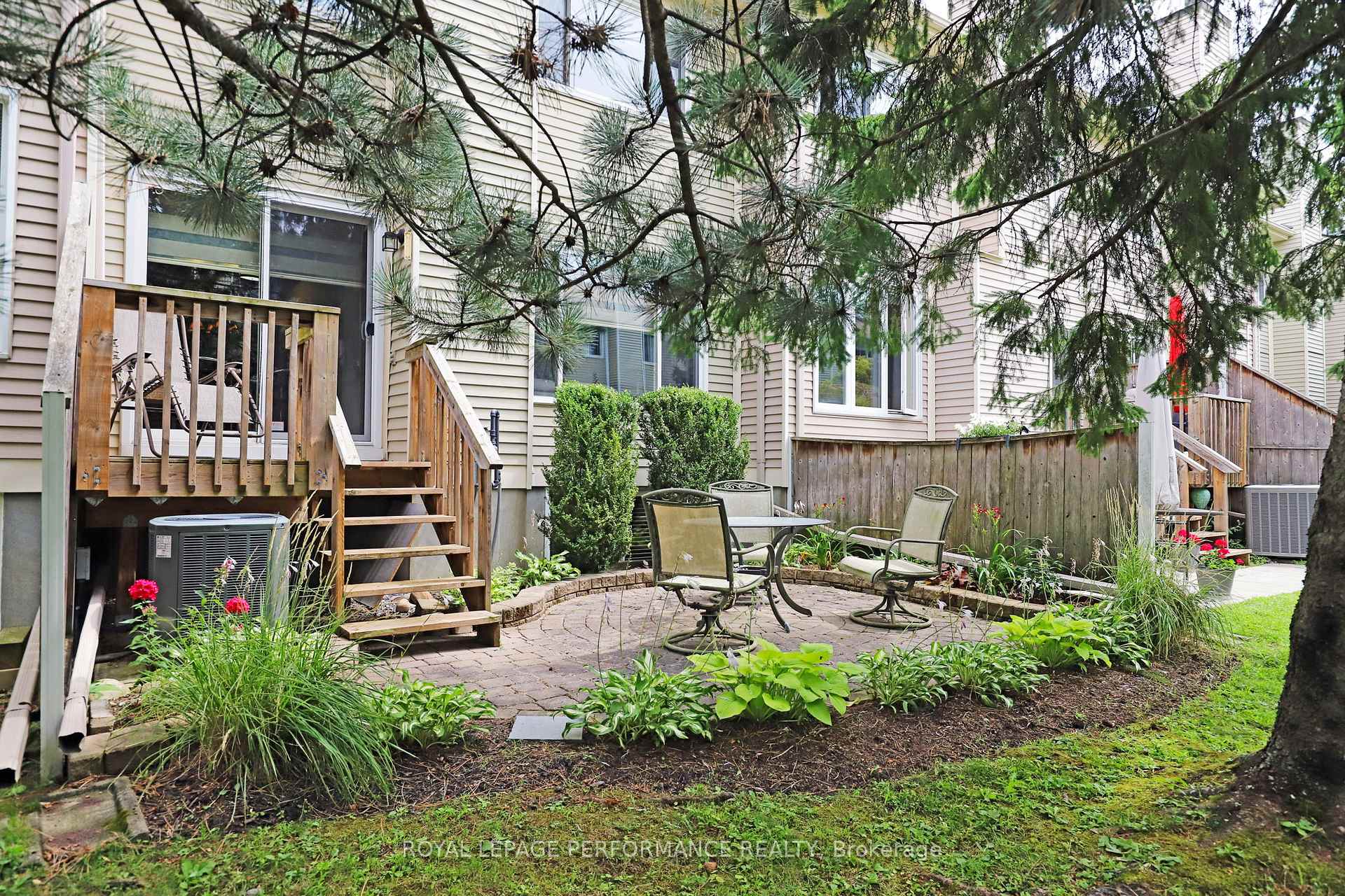 Photo 25 of 104 Stonebriar Drive, Ottawa, Centrepointe — HOMEH