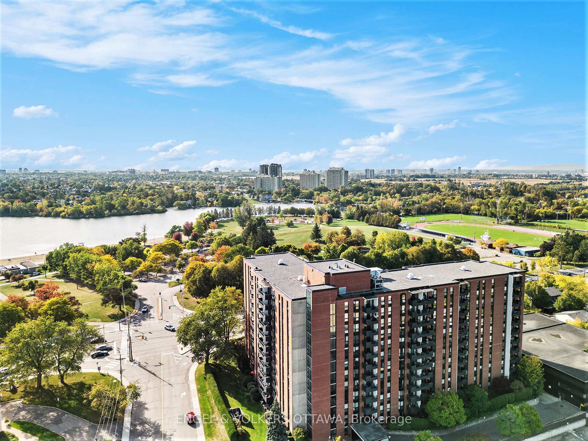 Photo 2 of Unit 1110, 2951 Riverside Drive, Ottawa, Mooneys Bay/Riverside Park — HOMEH